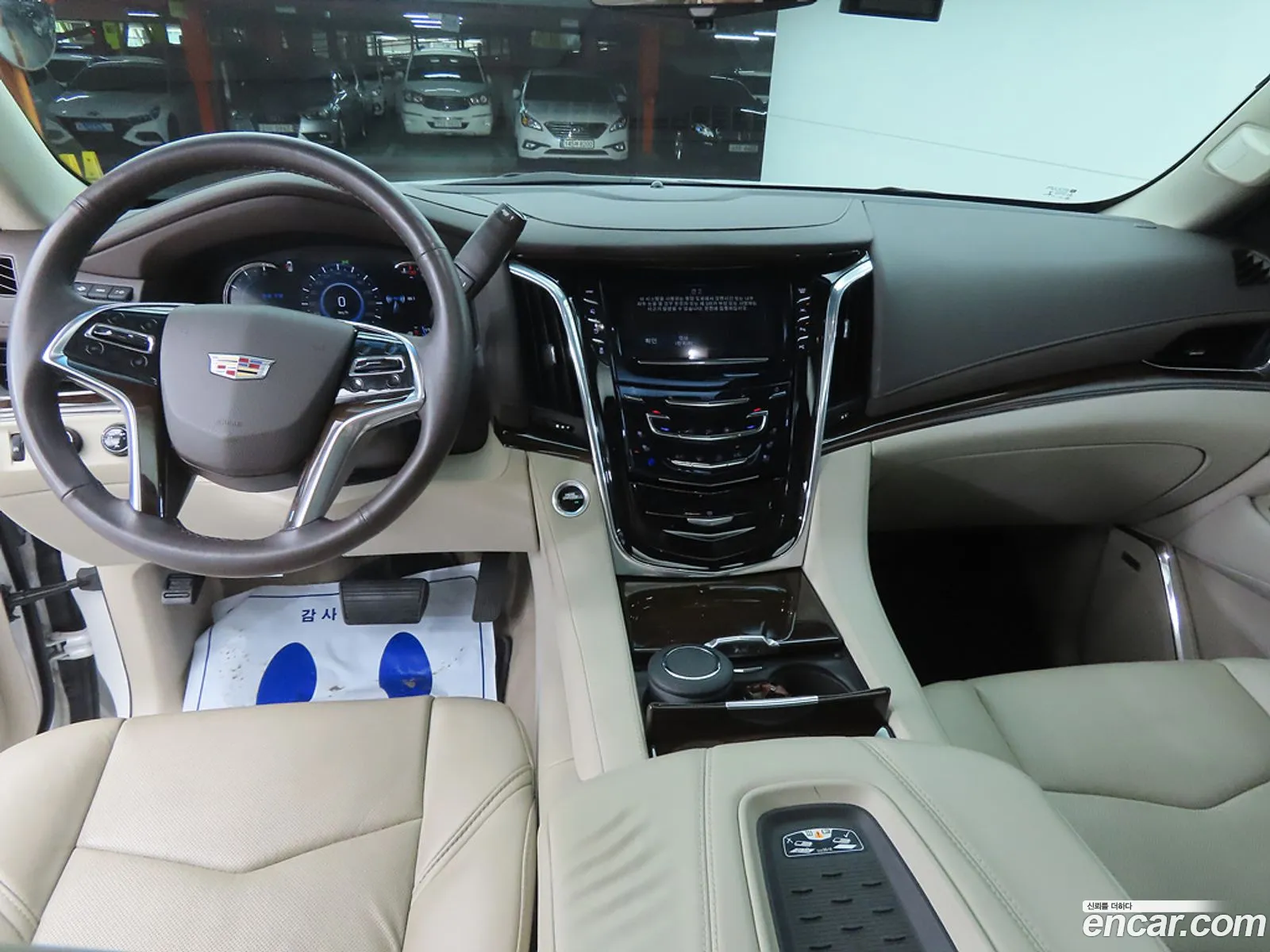 Cadillac Escalade 2017 — 16