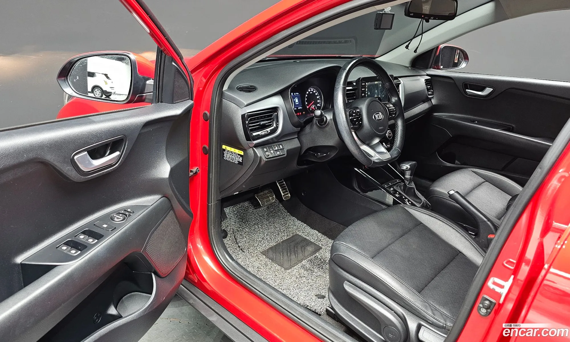Kia Stonic 2018 — 14