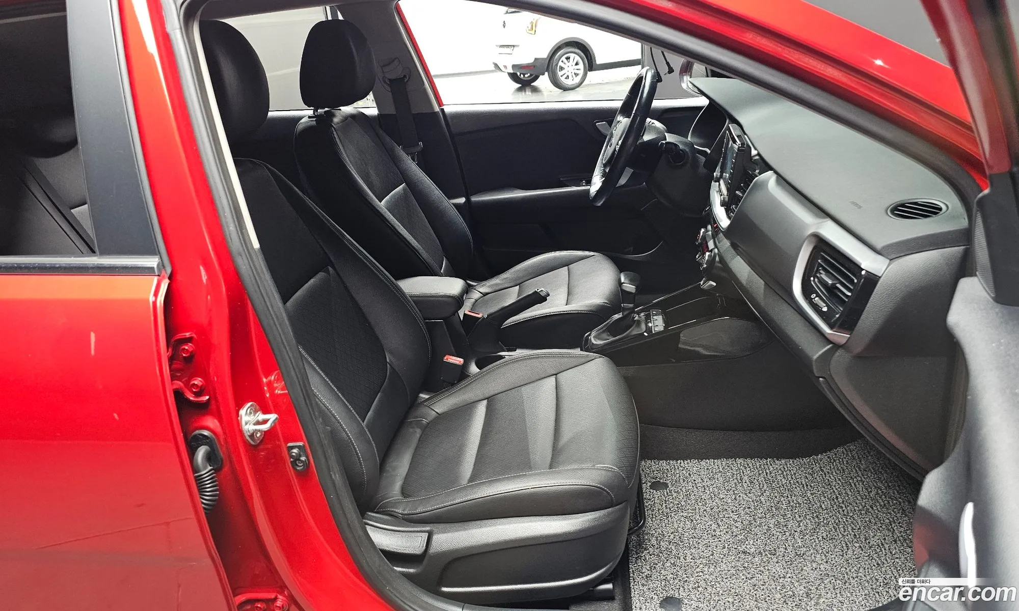 Kia Stonic 2018 — 9