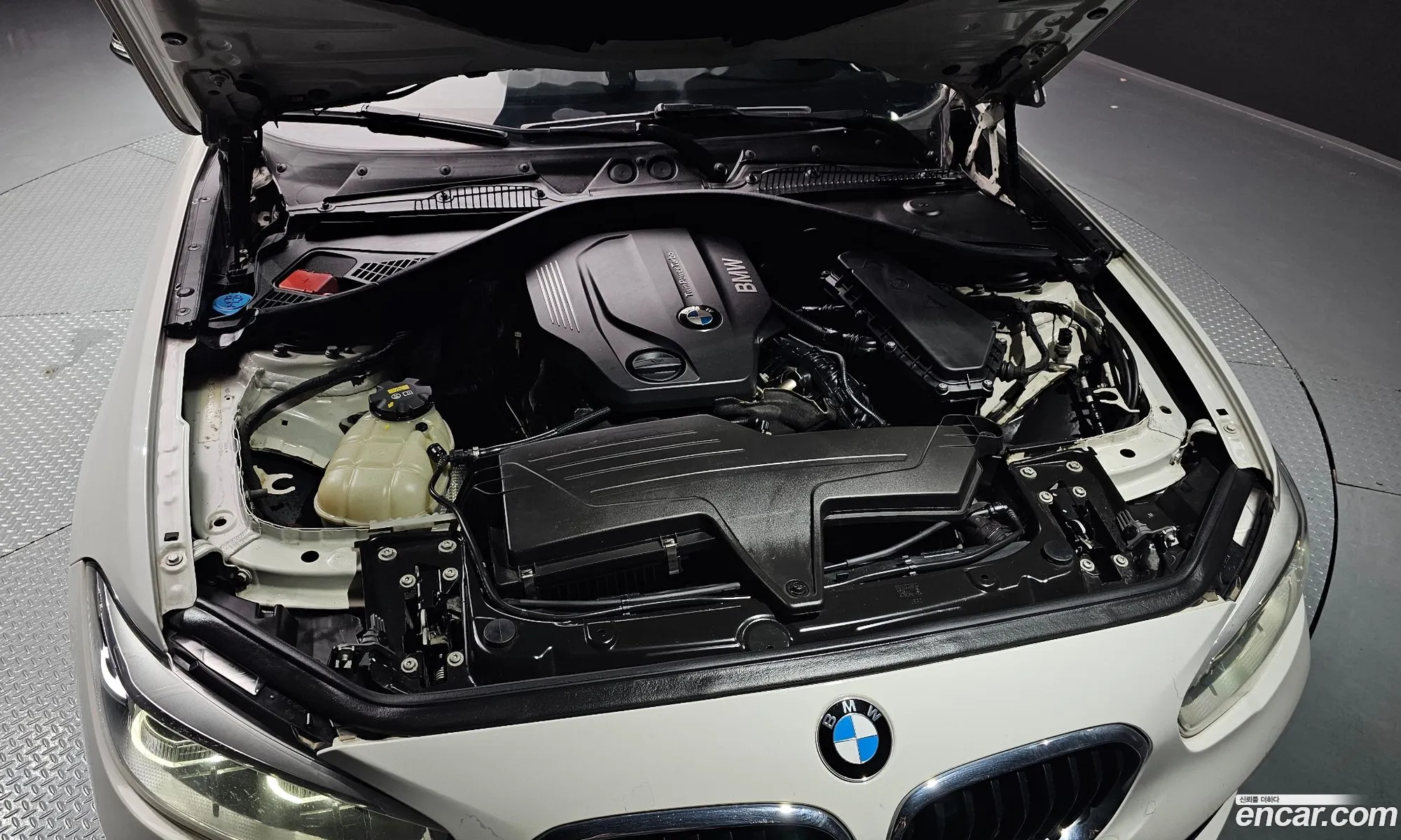 BMW 1 Series 2017 WBA1S5109HV811365 — 4