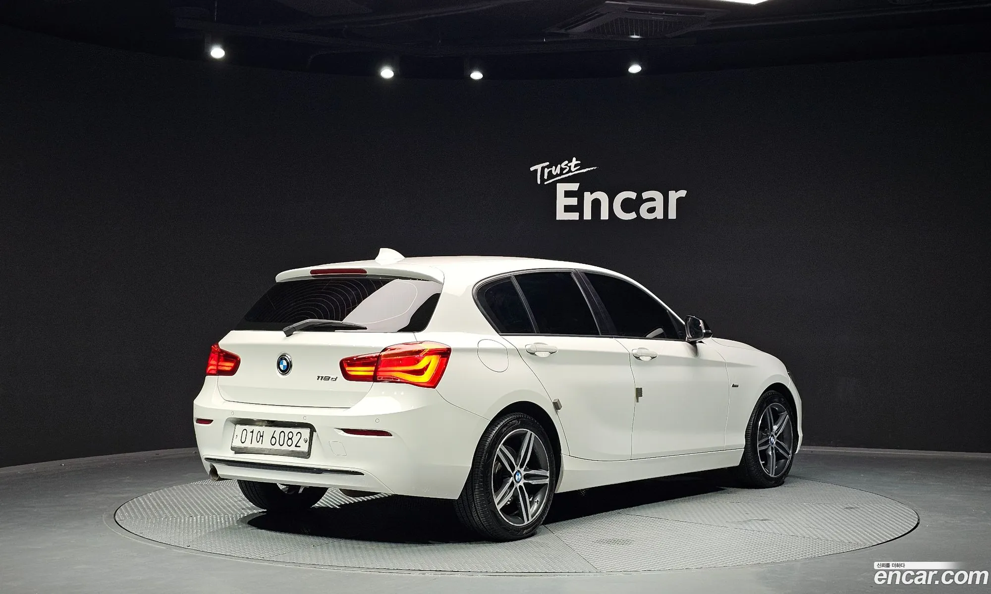 BMW 1 Series 2017 WBA1S5109HV811365 — 8