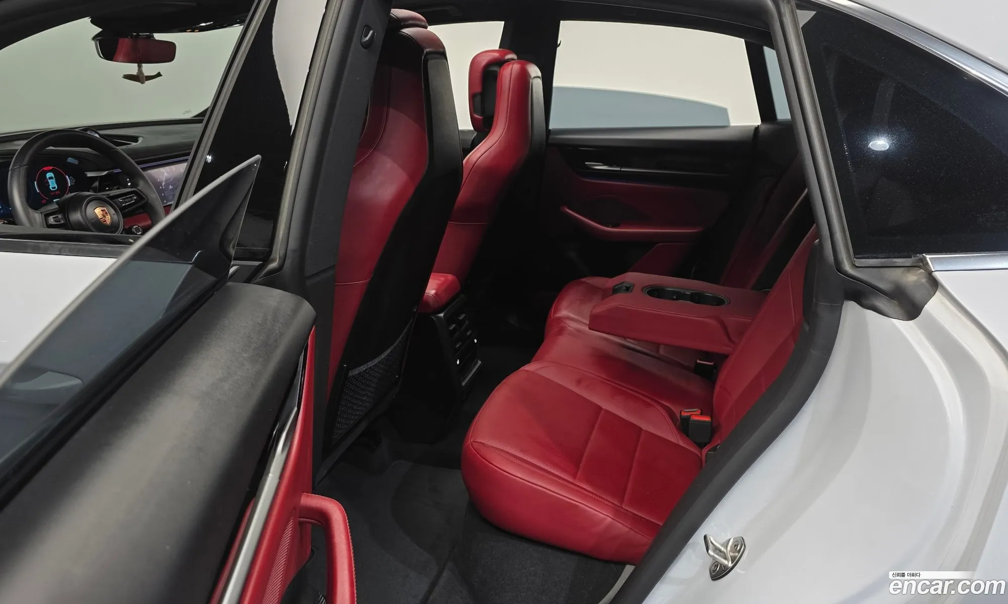 Porsche Macan EV 2025 WP1AB2XA7SL152220 — 17