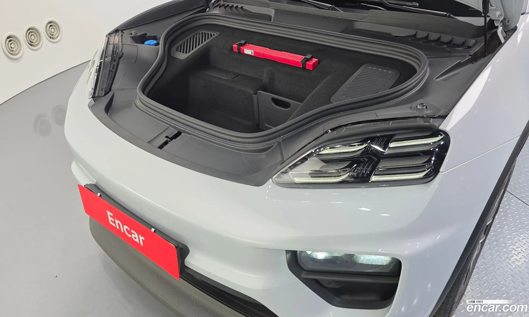 Porsche Macan EV 2025 WP1AB2XA7SL152220 — 15