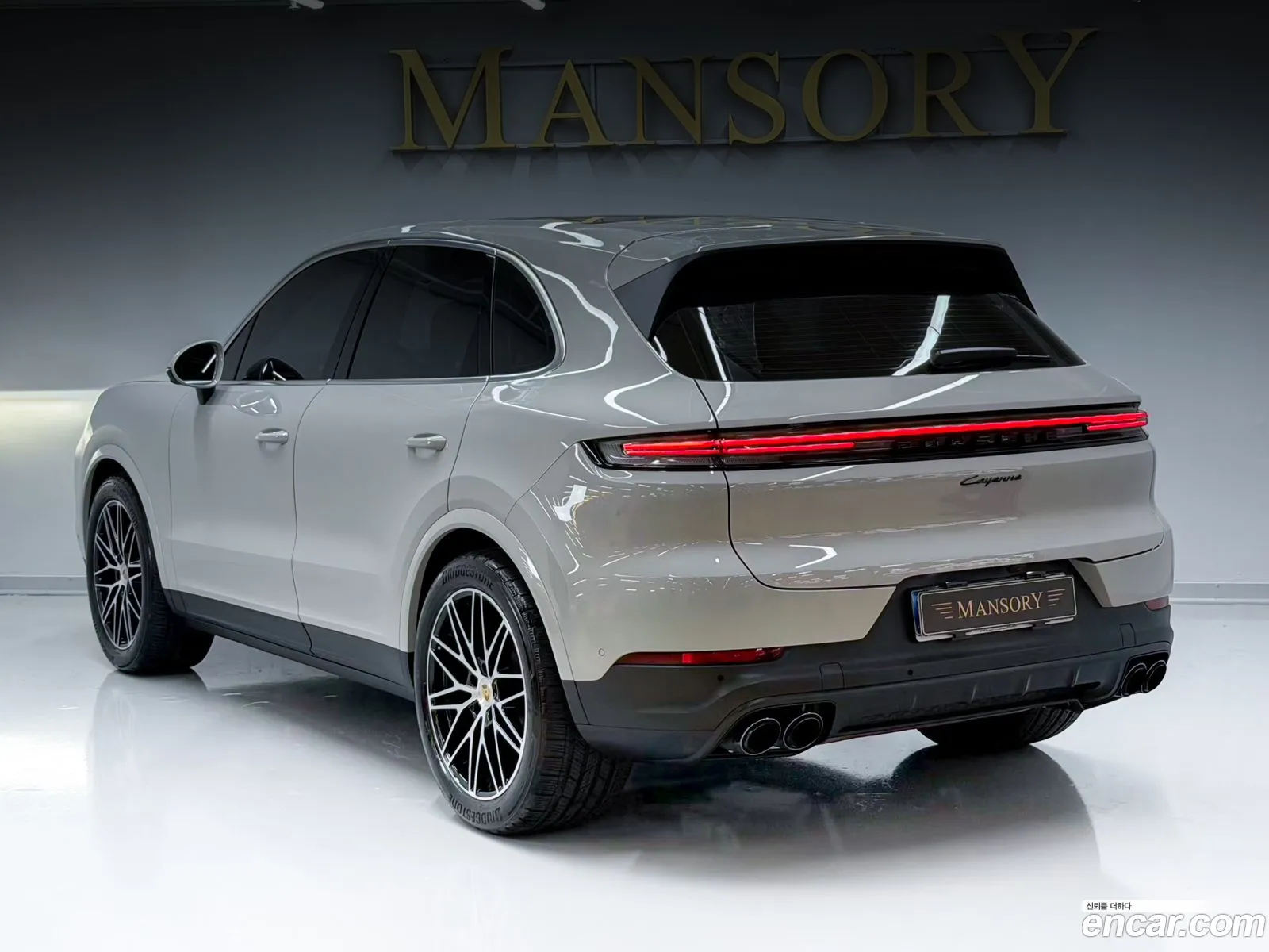 Porsche Cayenne 2024 — 3