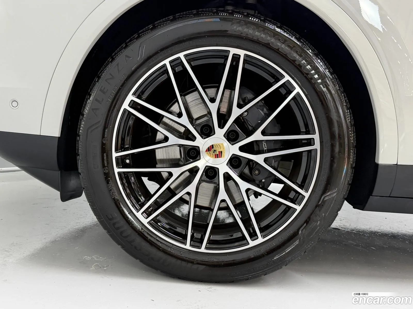Porsche Cayenne 2024 — 8