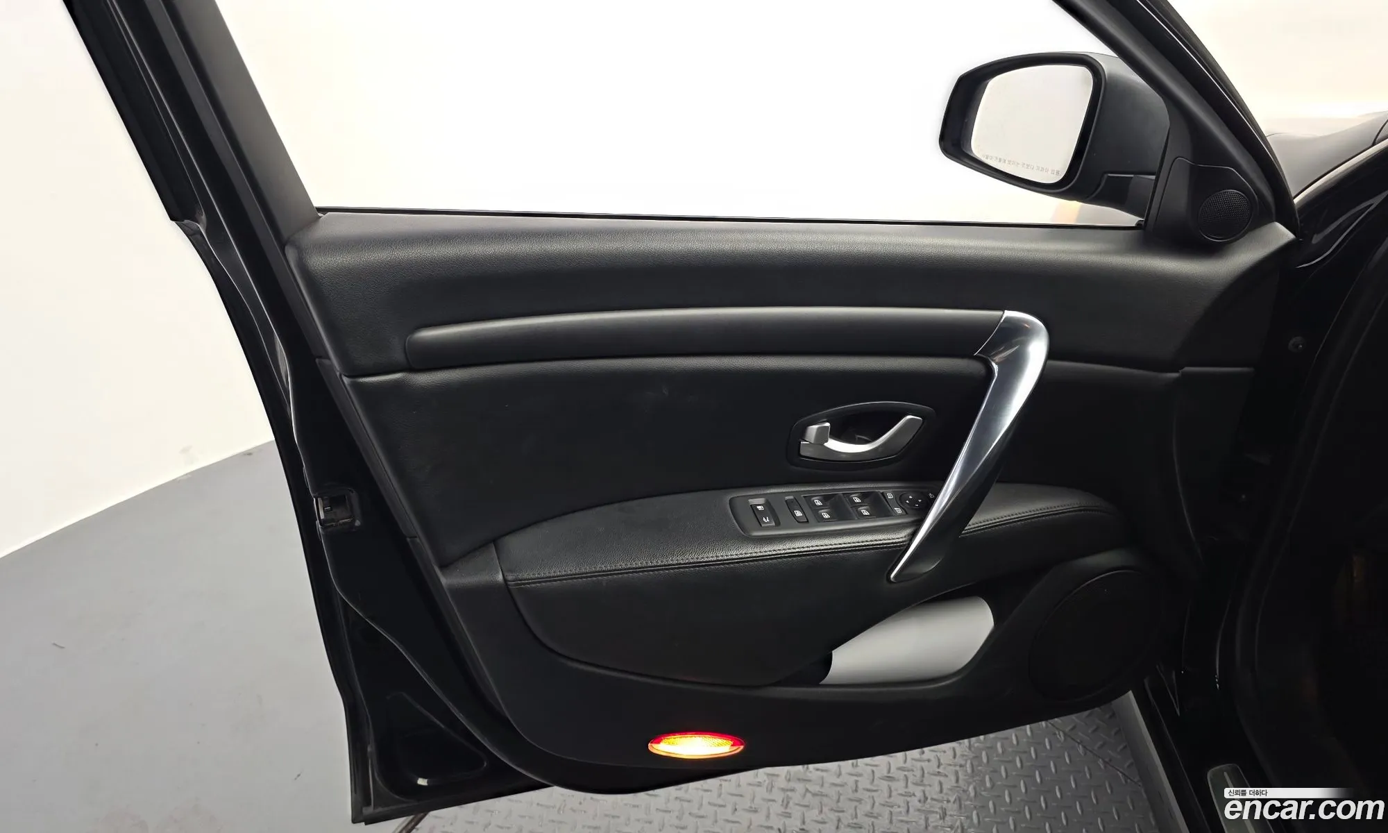 Renault Korea (Samsung) SM7 Nova 2016 — 28