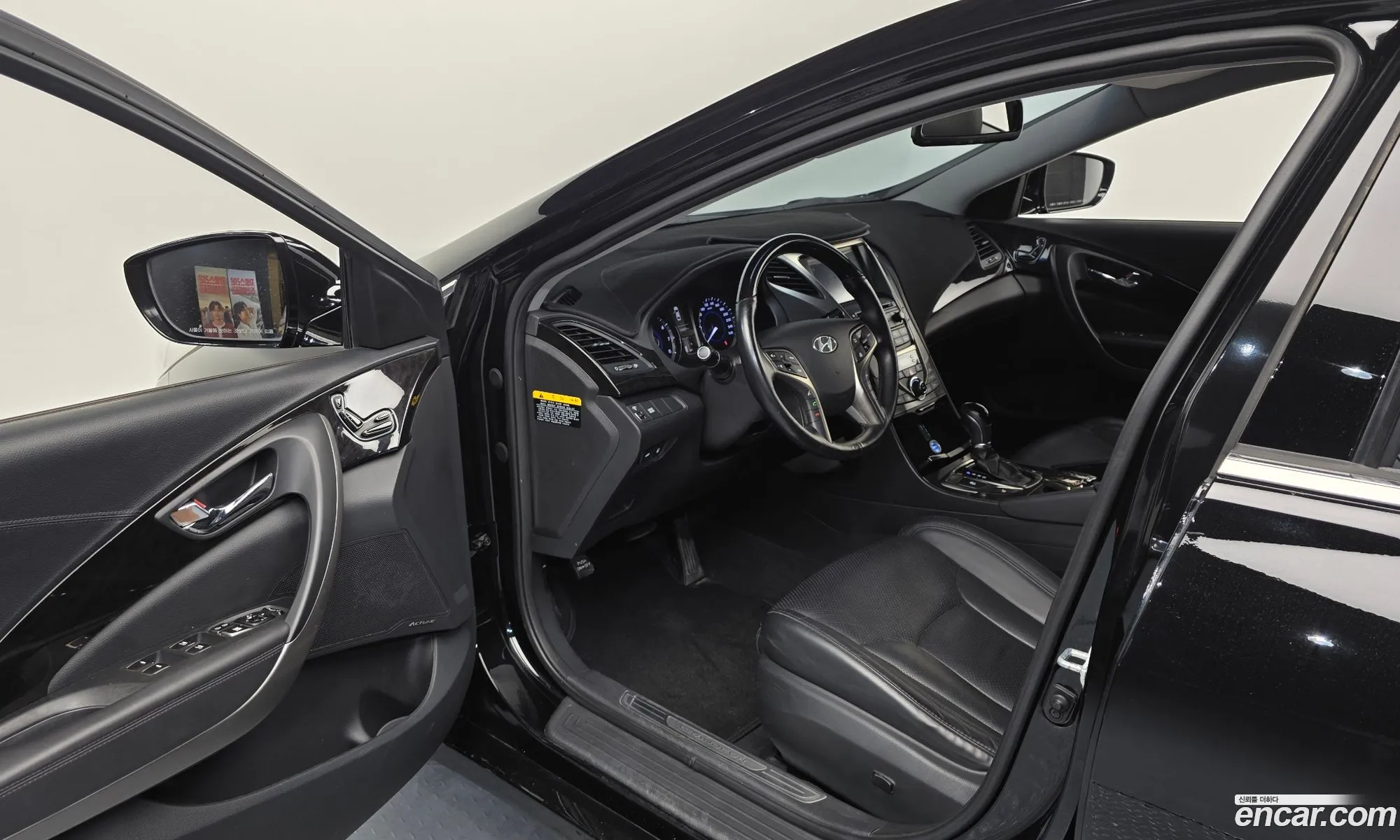 Hyundai Grandeur HG 2013 — 20