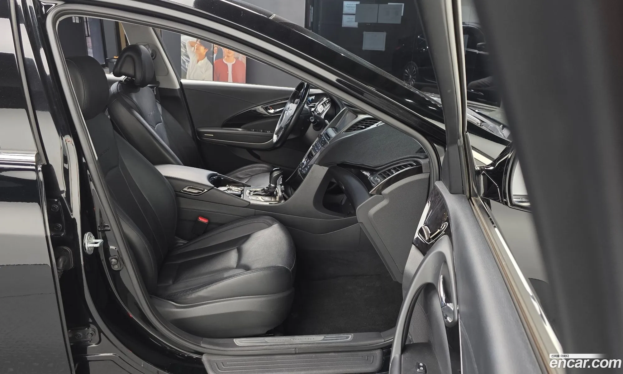 Hyundai Grandeur HG 2013 — 19
