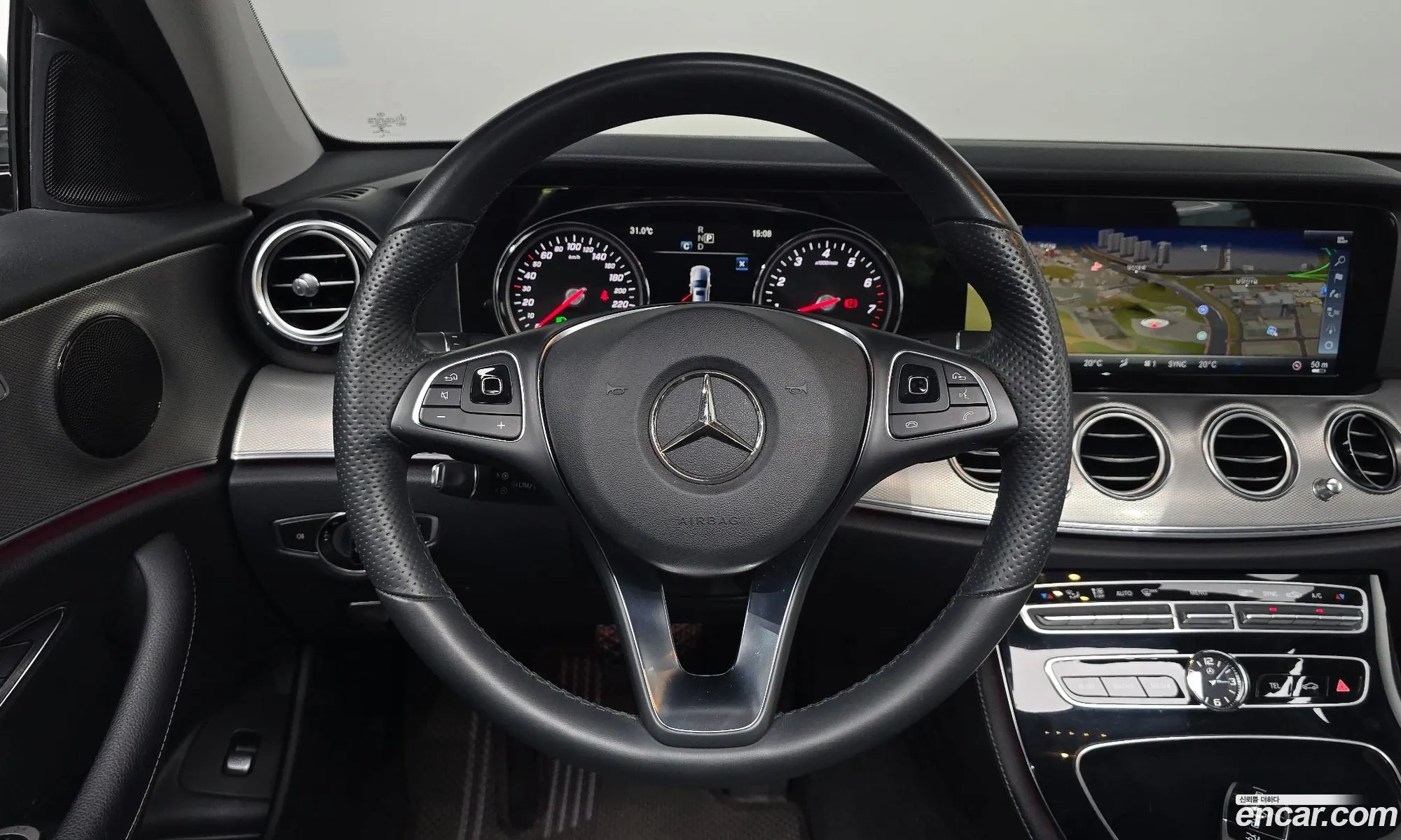 Mercedes-Benz E-Class W213 2018 WDDZF4CB8JA424697 — 25