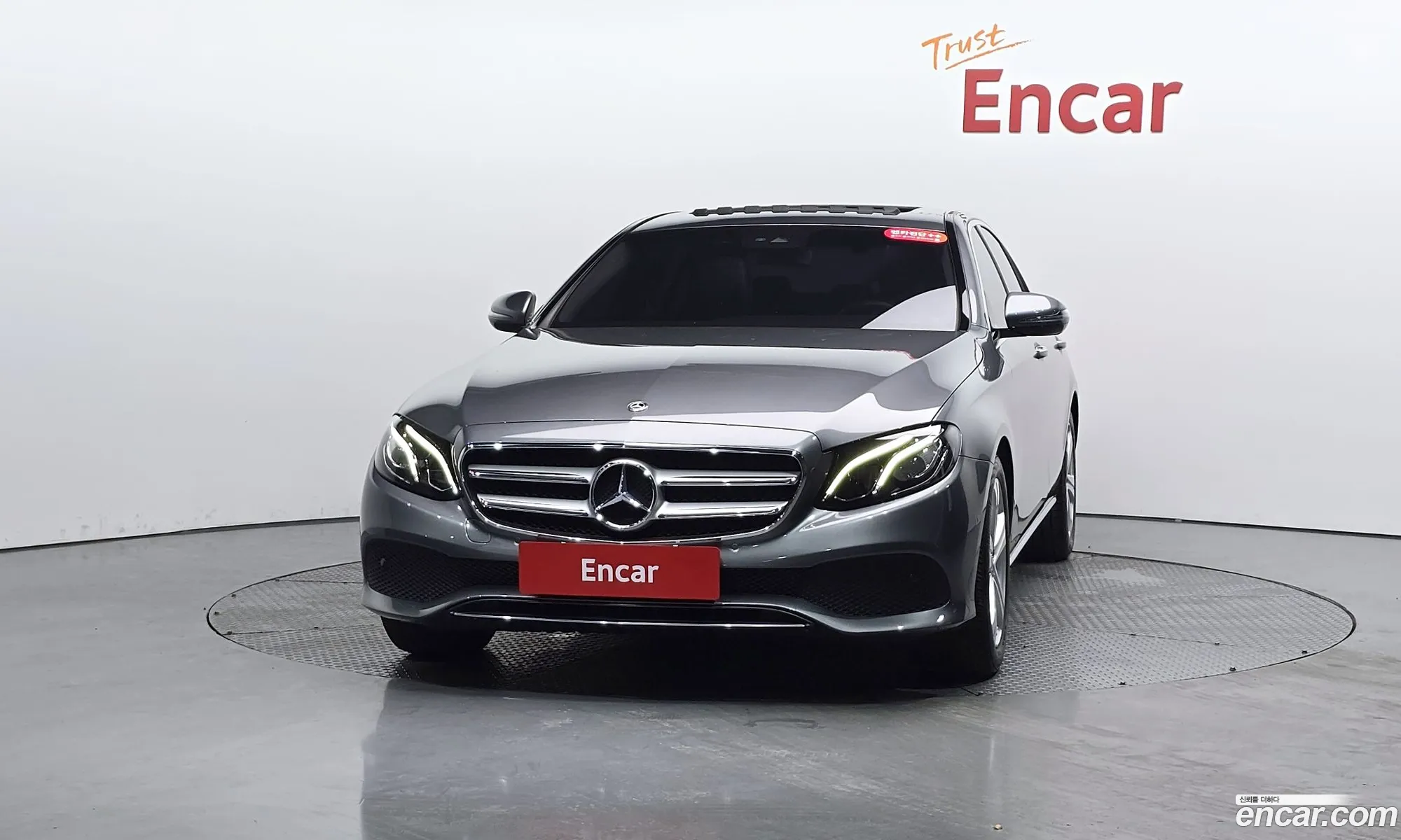 Mercedes-Benz E-Class W213 2018 WDDZF4CB8JA424697 — 7