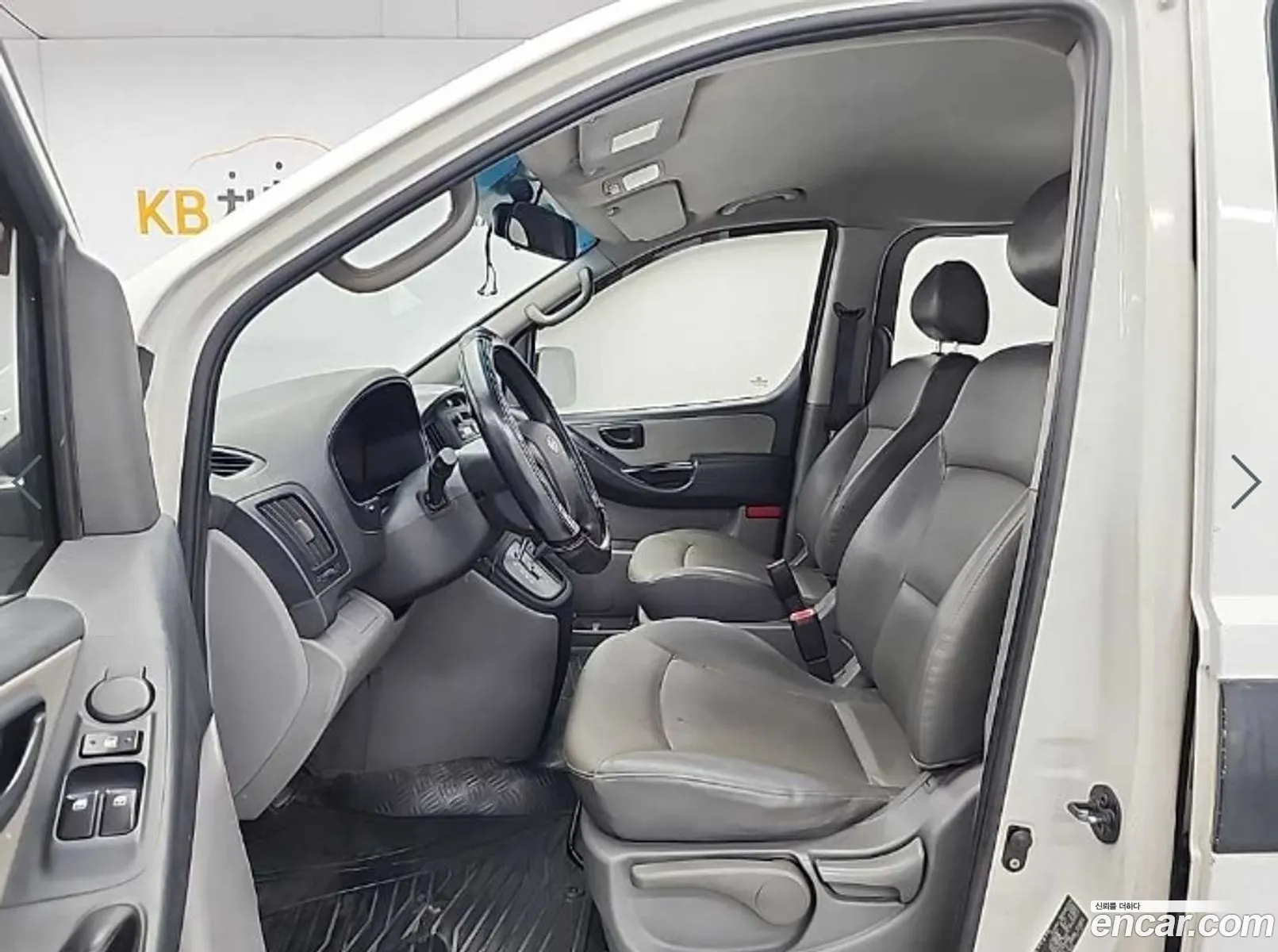 Hyundai Grand Starex 2008 — 17