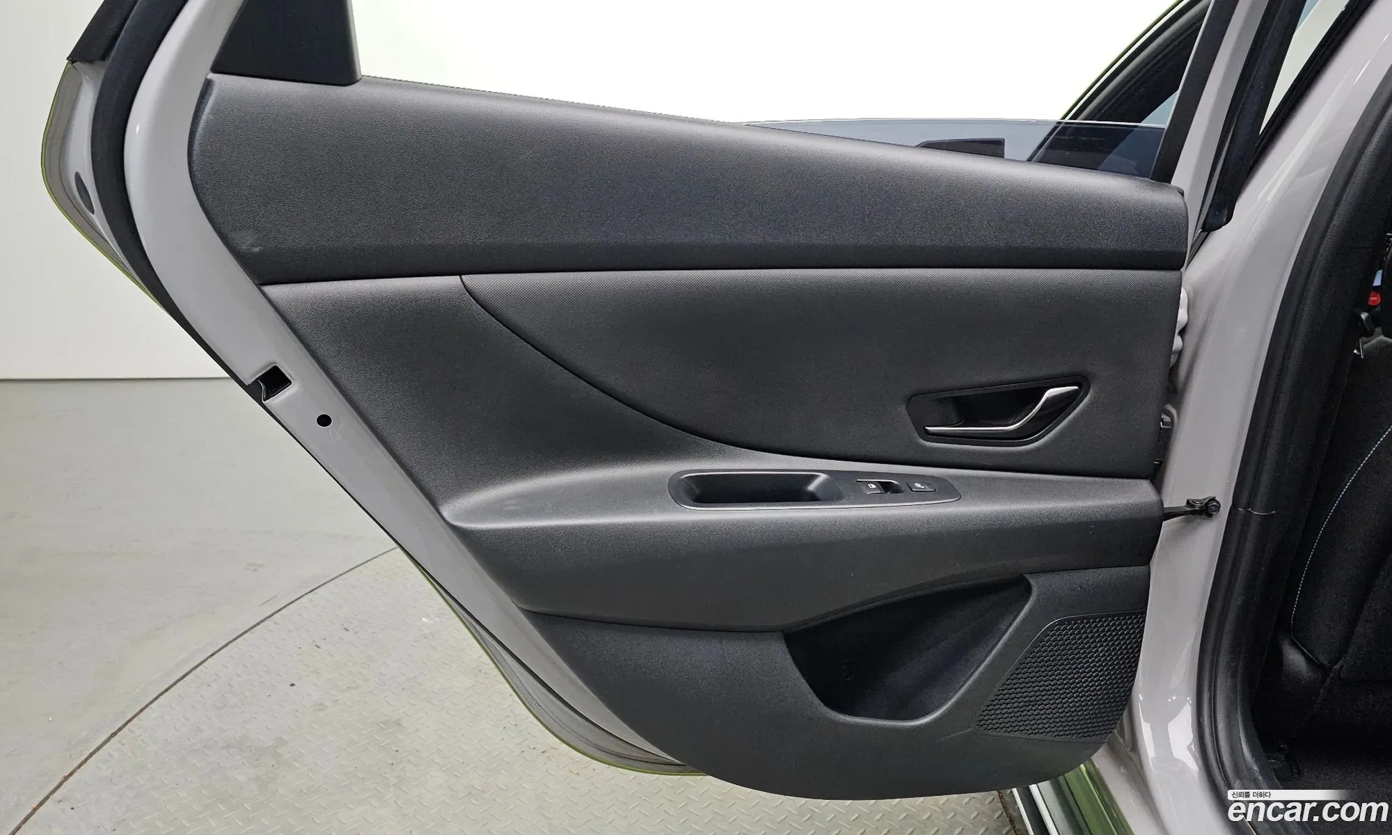 Hyundai Elantra 2021 — 17