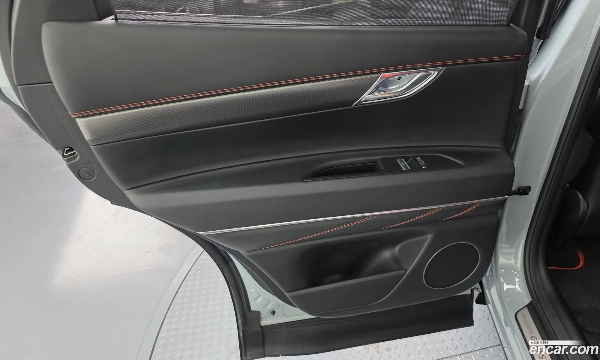 Genesis GV80 Coupe 2024 — 17