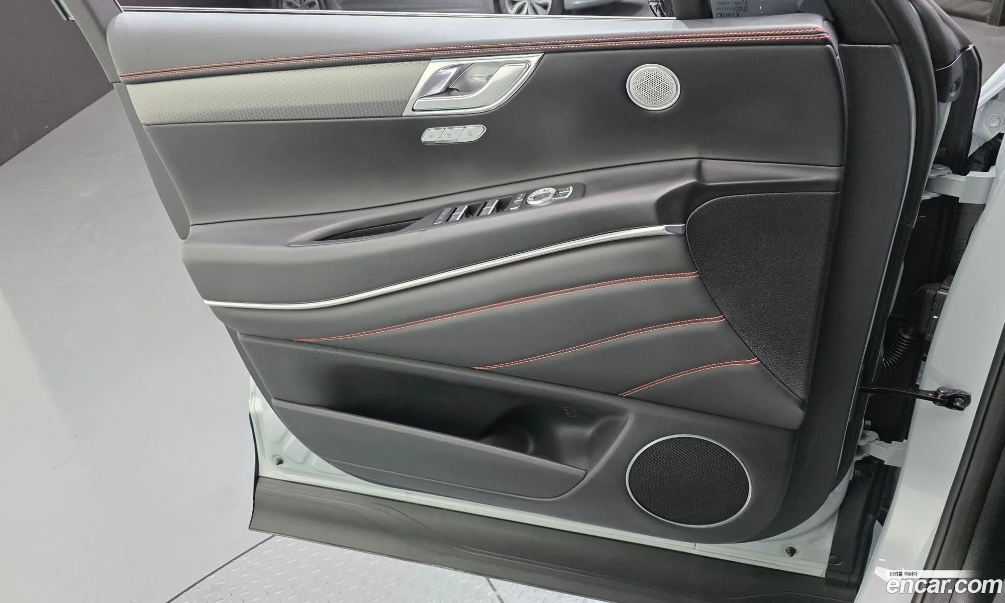 Genesis GV80 Coupe 2024 — 30