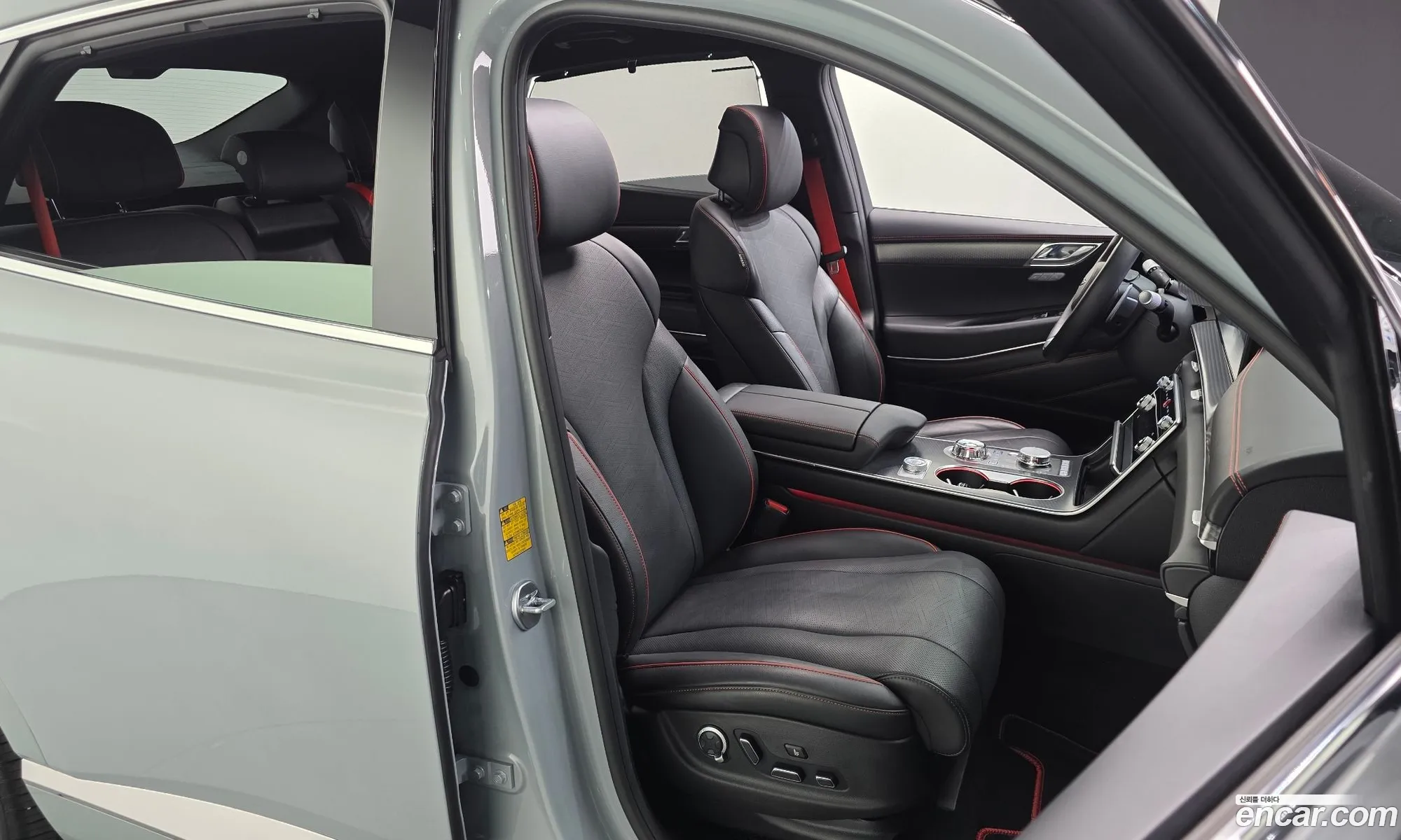 Genesis GV80 Coupe 2024 — 25