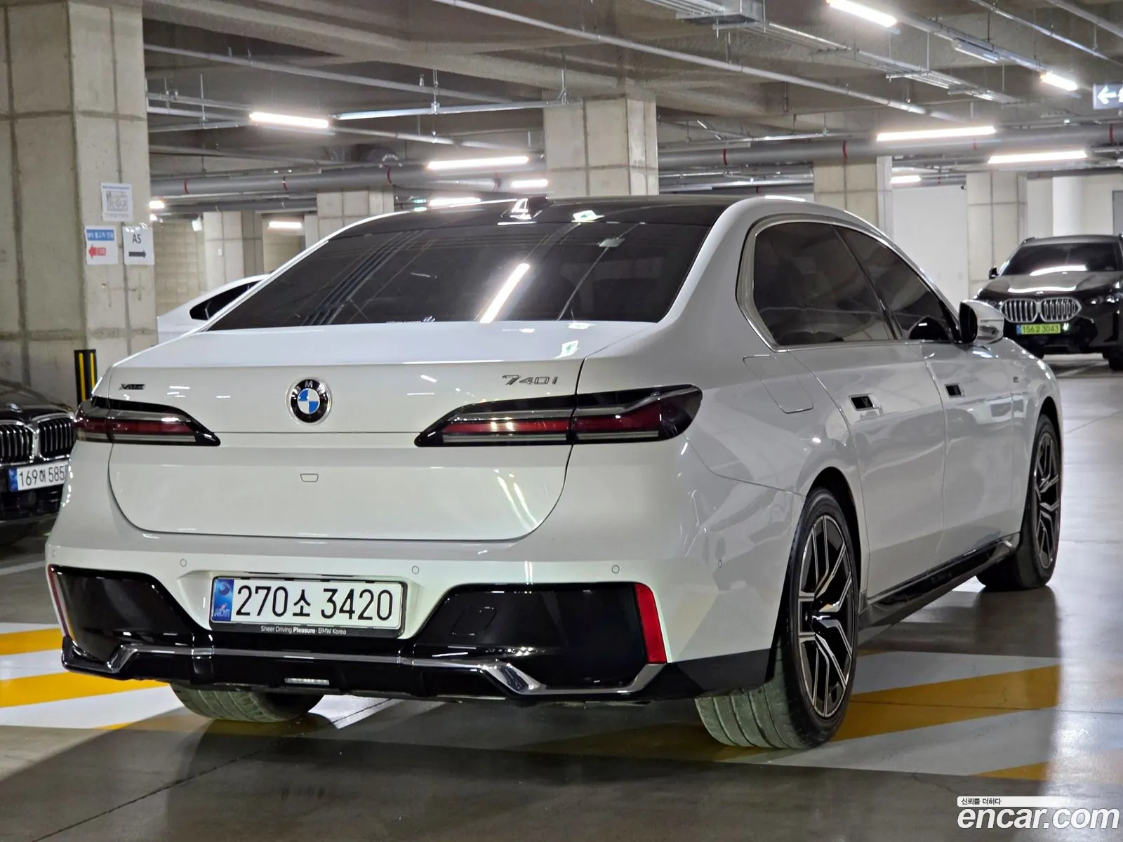 BMW 7 Series 2025 — 12