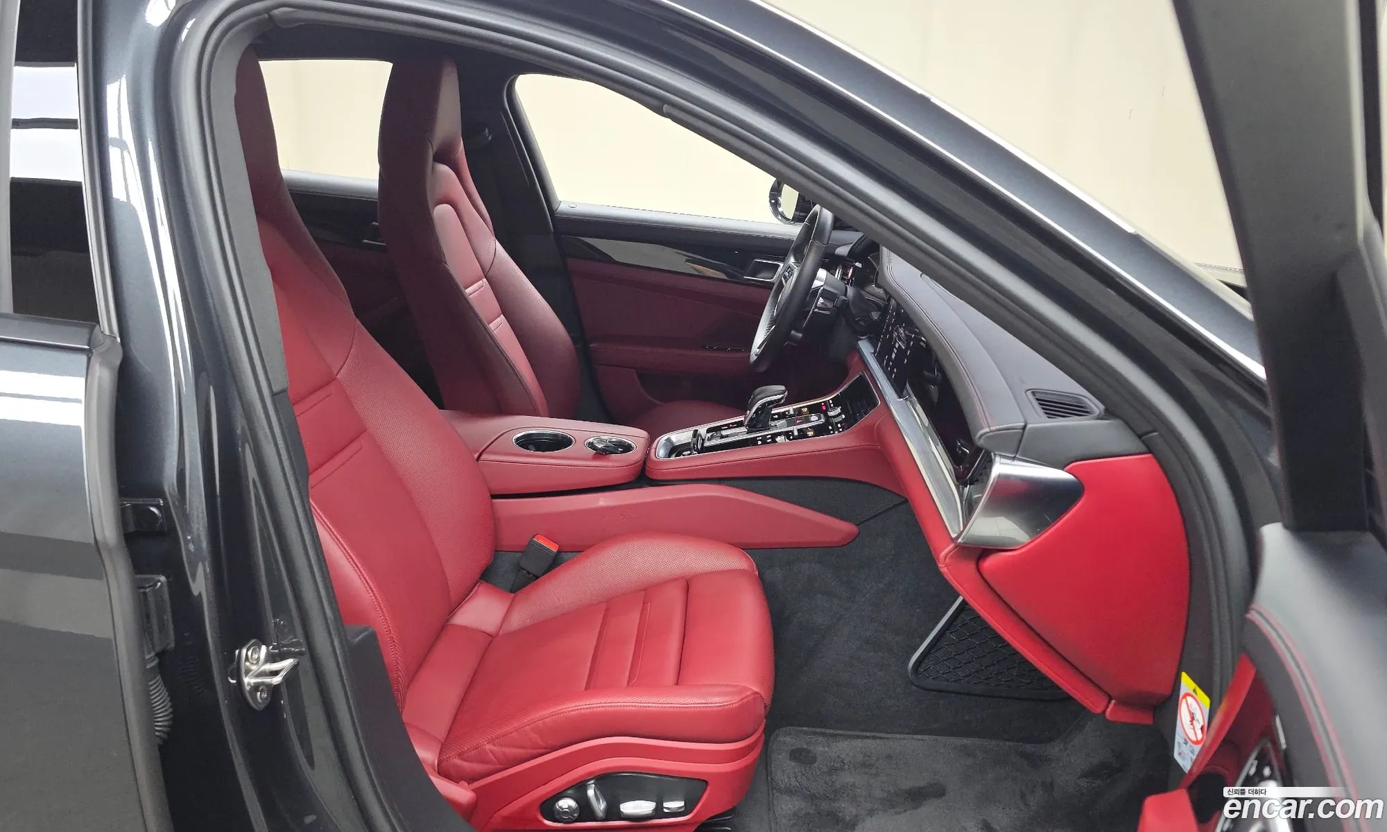 Porsche Panamera 2018 — 4