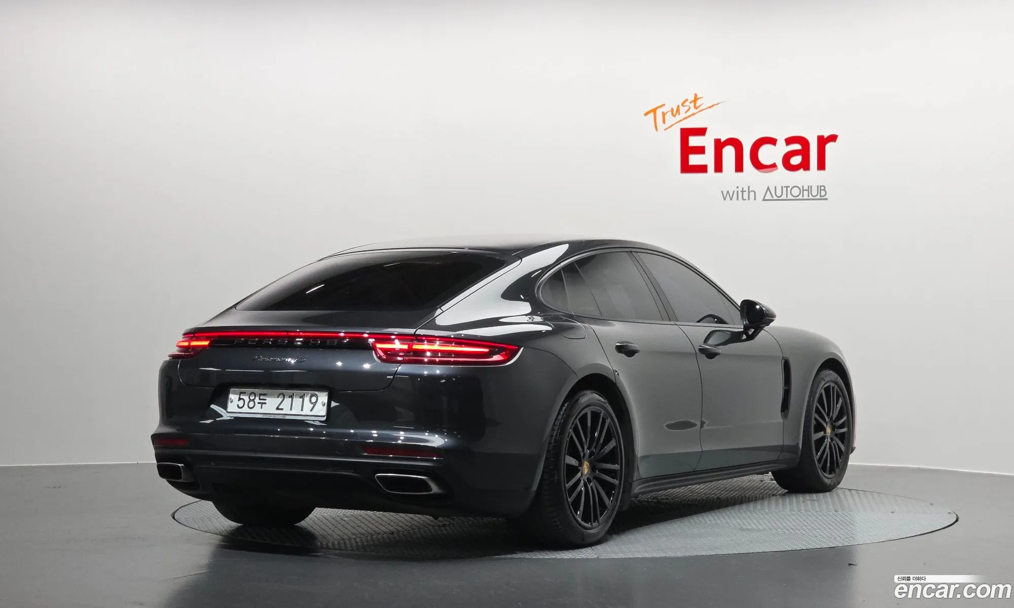 Porsche Panamera 2018 — 8