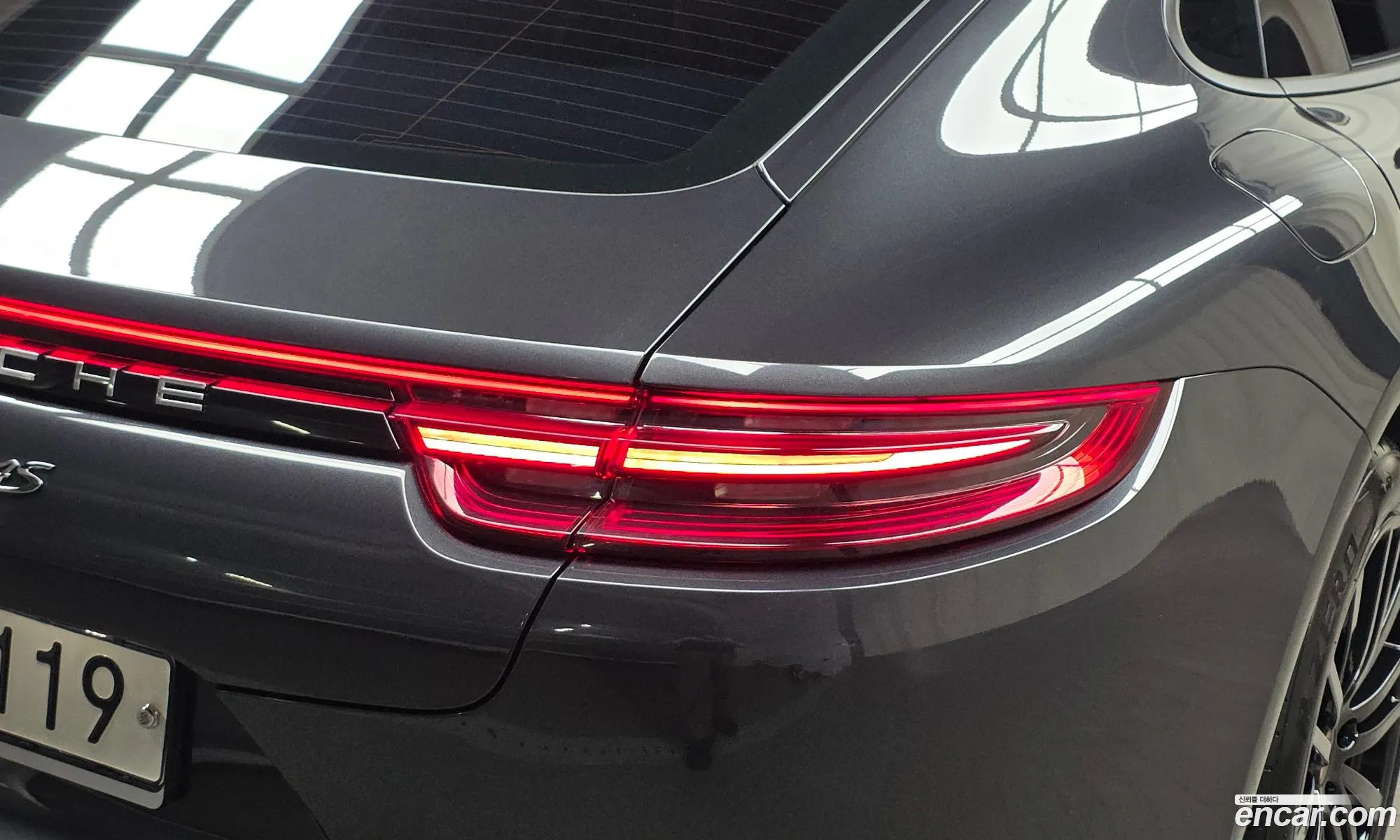 Porsche Panamera 2018 — 22
