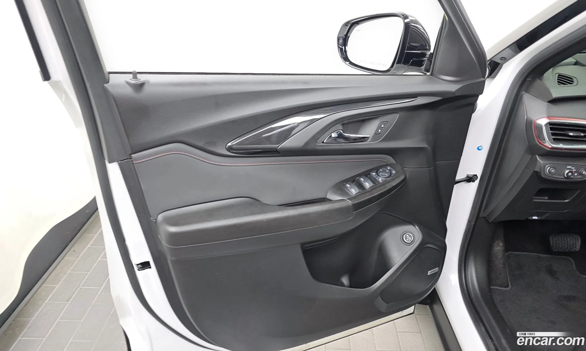 Chevrolet (GM Daewoo) Trailblazer 2023 — 33