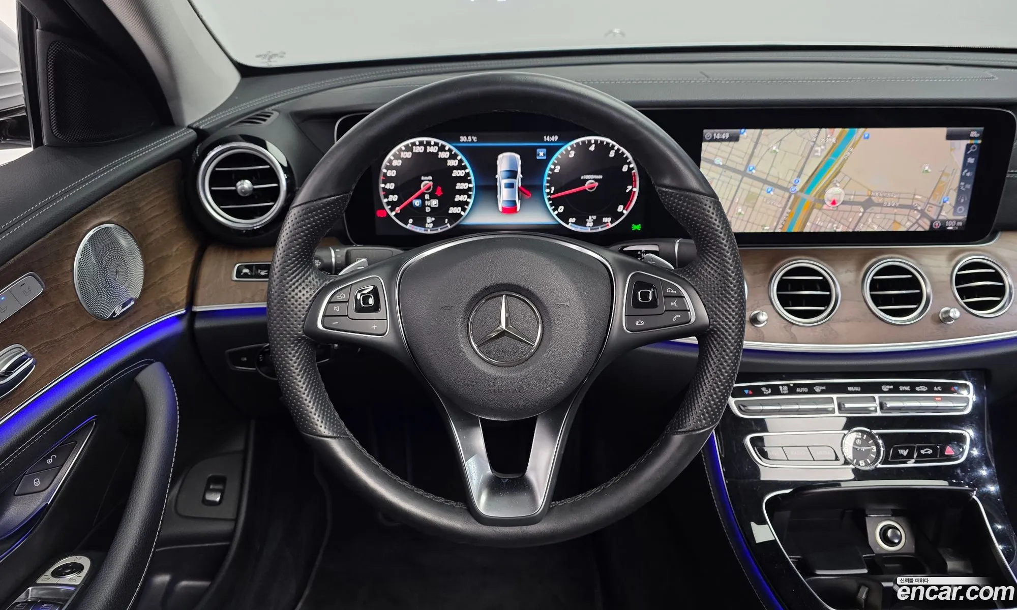Mercedes-Benz E-Class W213 2017 WDDZF4JB0JA336679 — 13