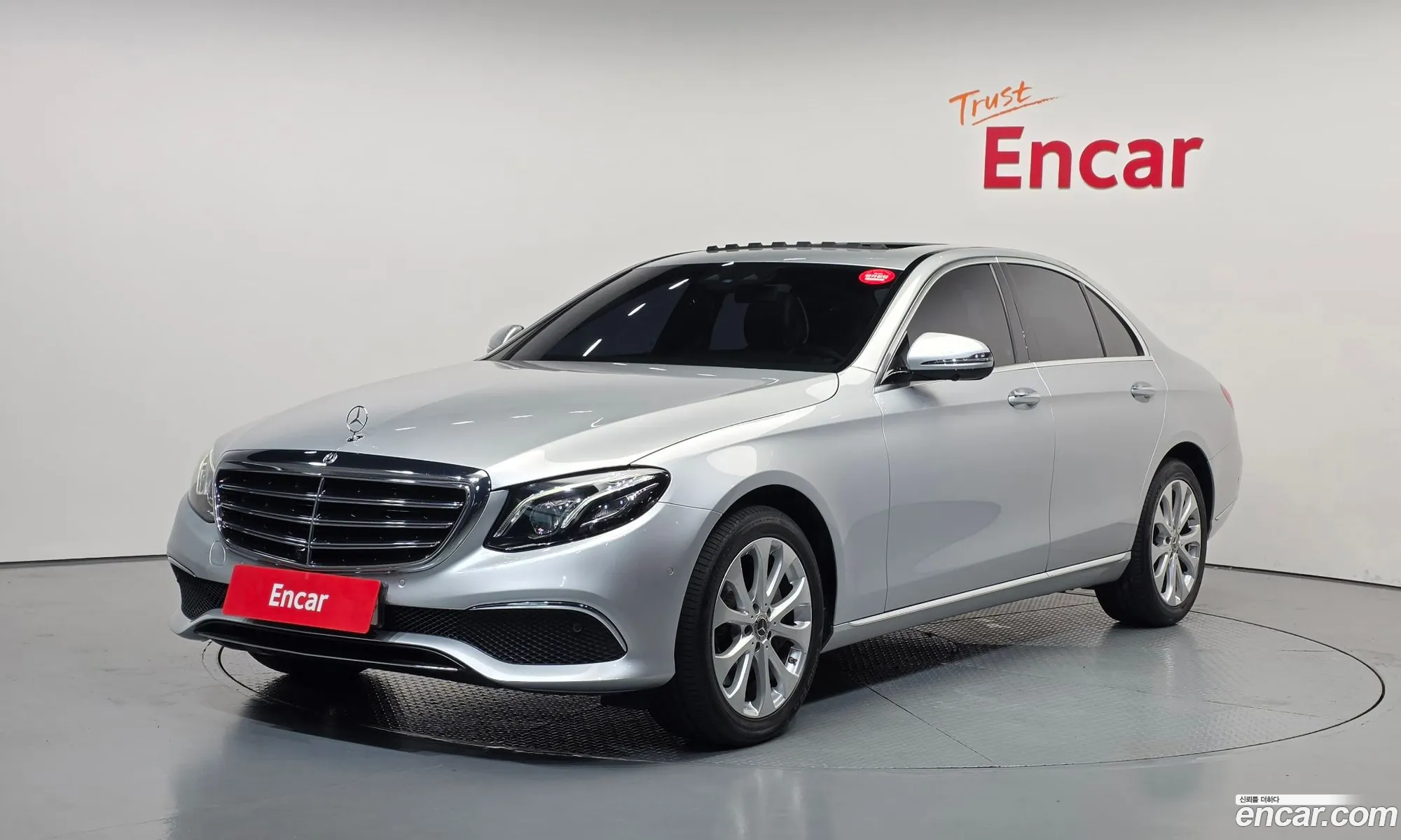 Mercedes-Benz E-Class W213 2017 WDDZF4JB0JA336679 — 14