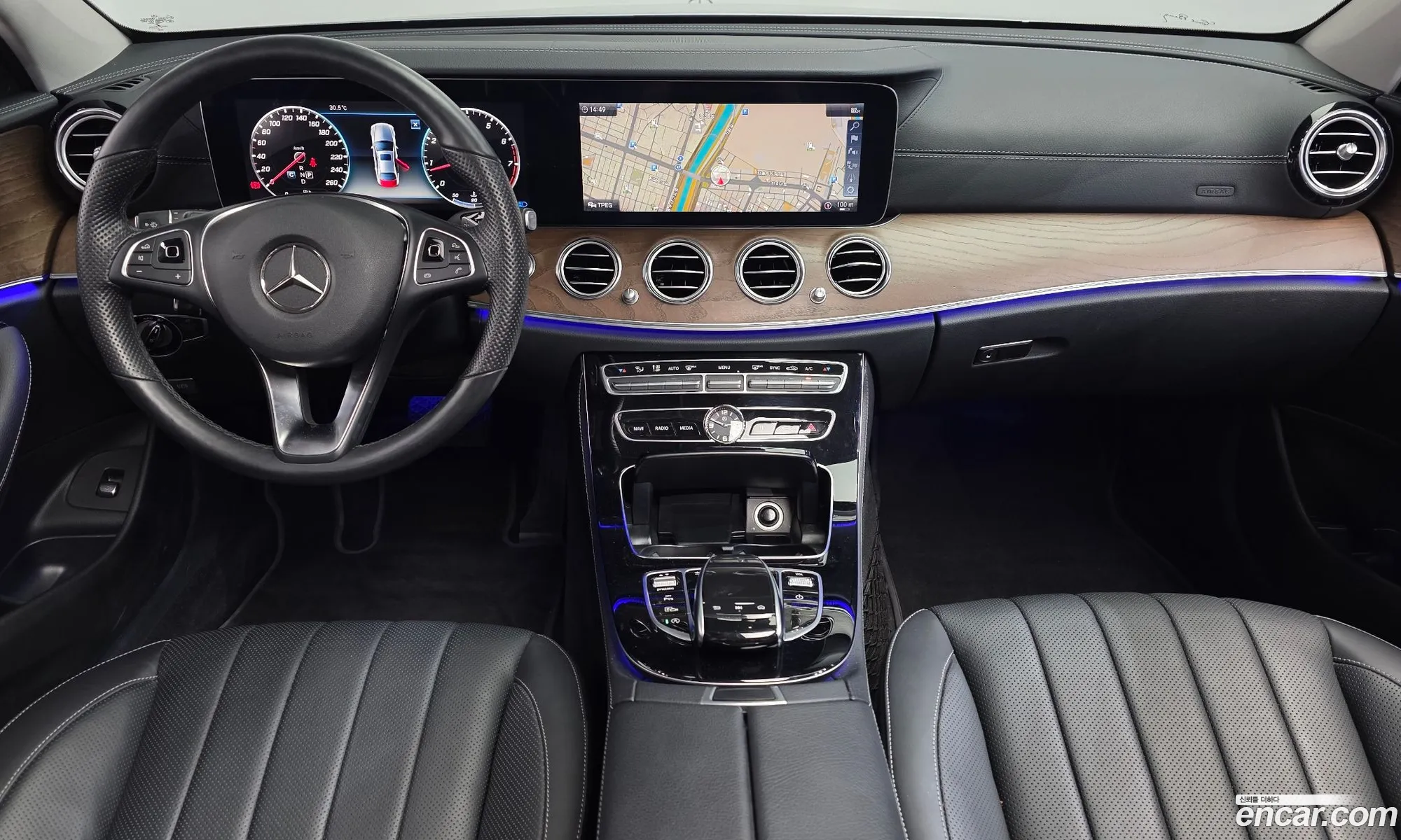 Mercedes-Benz E-Class W213 2017 WDDZF4JB0JA336679 — 19
