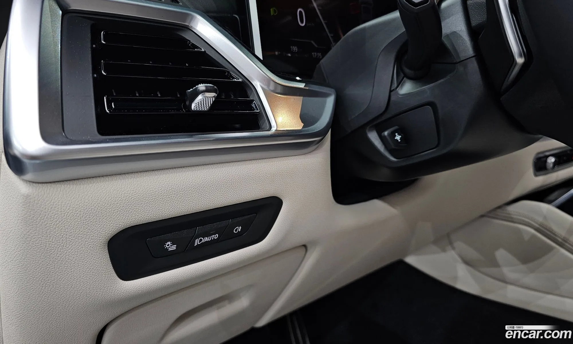 BMW X6 2025 WBA11EY08T9148090 — 20
