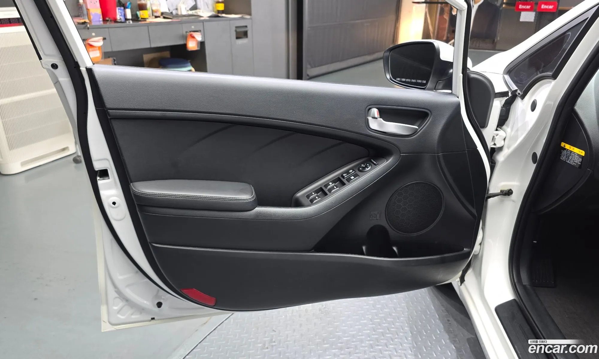 Kia K3 2014 — 7