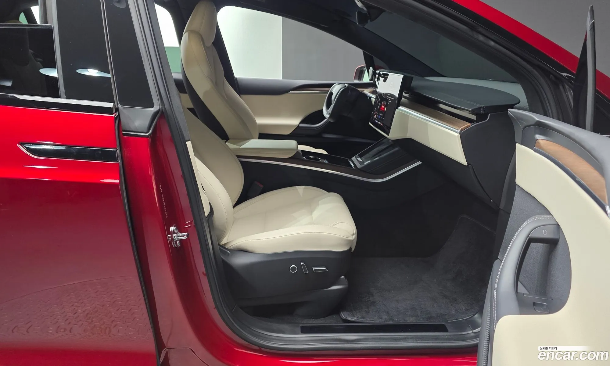 Tesla Model X 2023 — 5