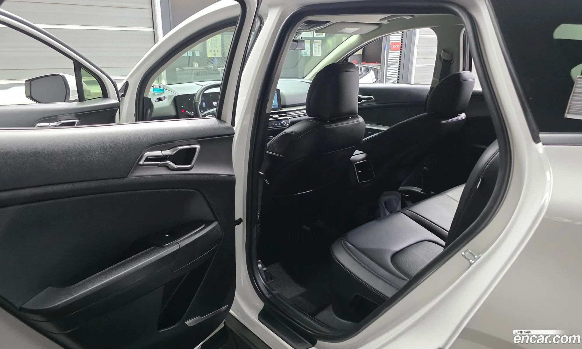 Kia Sportage Hybrid 2025 — 11