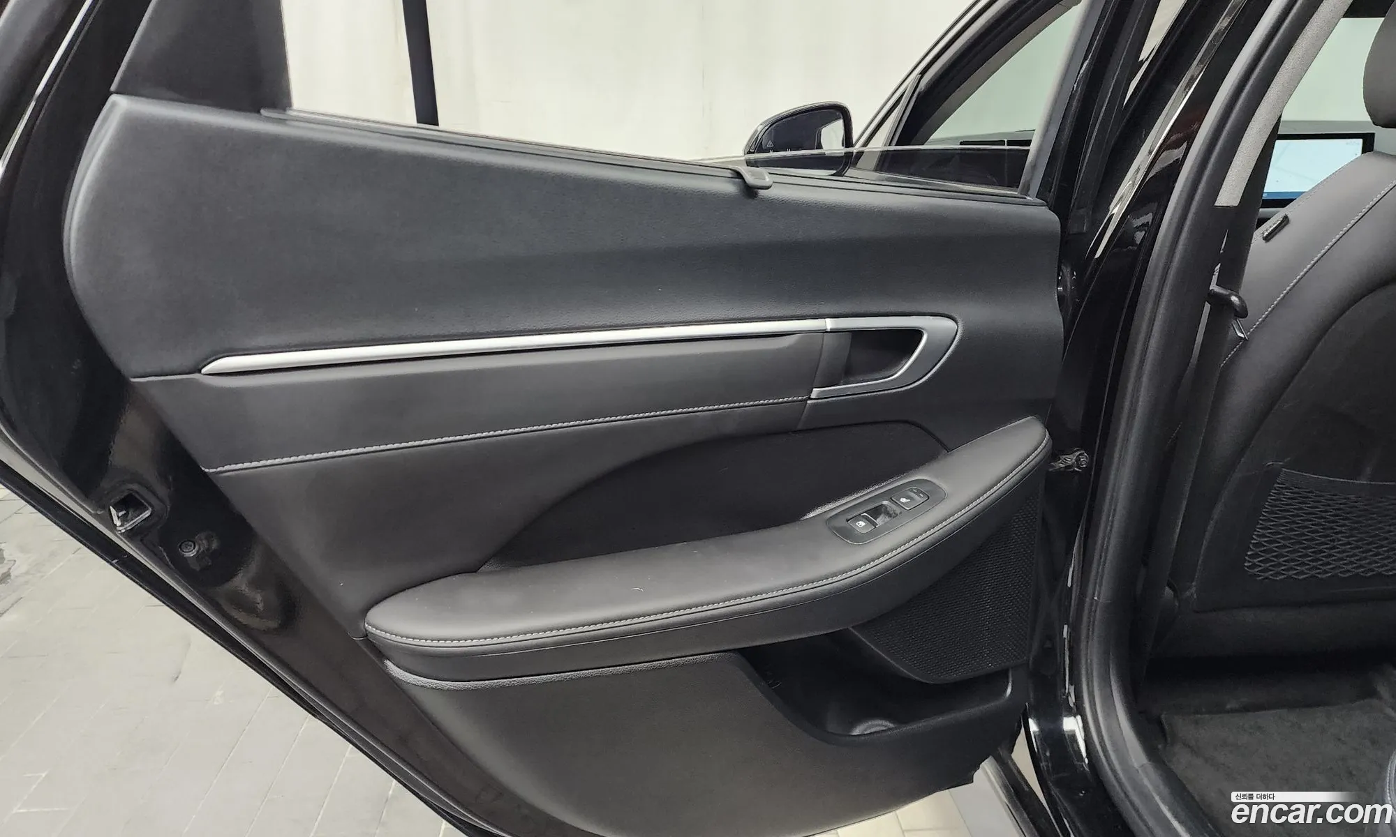 Hyundai Sonata the Edge 2023 — 23