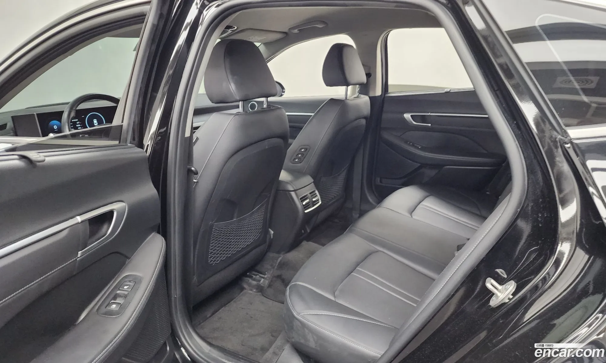 Hyundai Sonata the Edge 2023 — 9