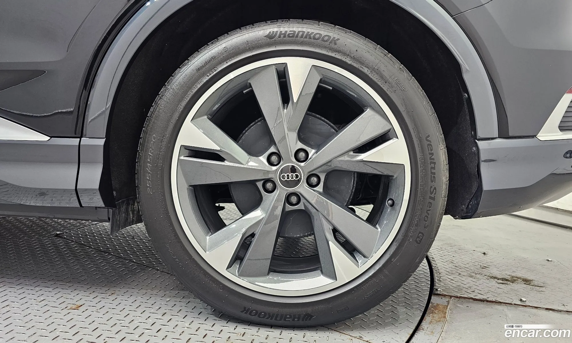 Audi Q4 e-tron 2023 WAUZZZFZ5PP056263 — 5
