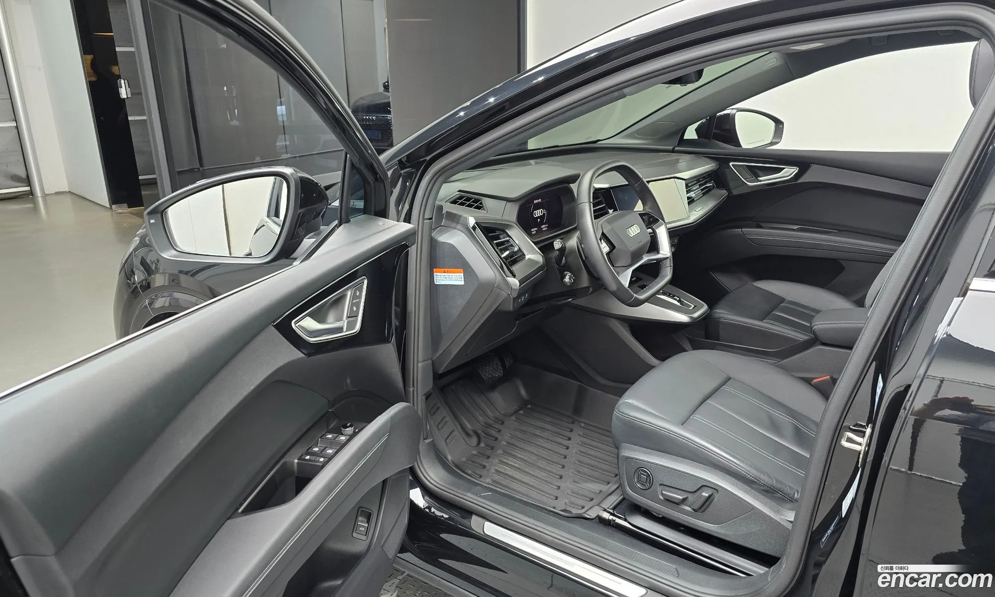 Audi Q4 e-tron 2023 WAUZZZFZ5PP056263 — 3