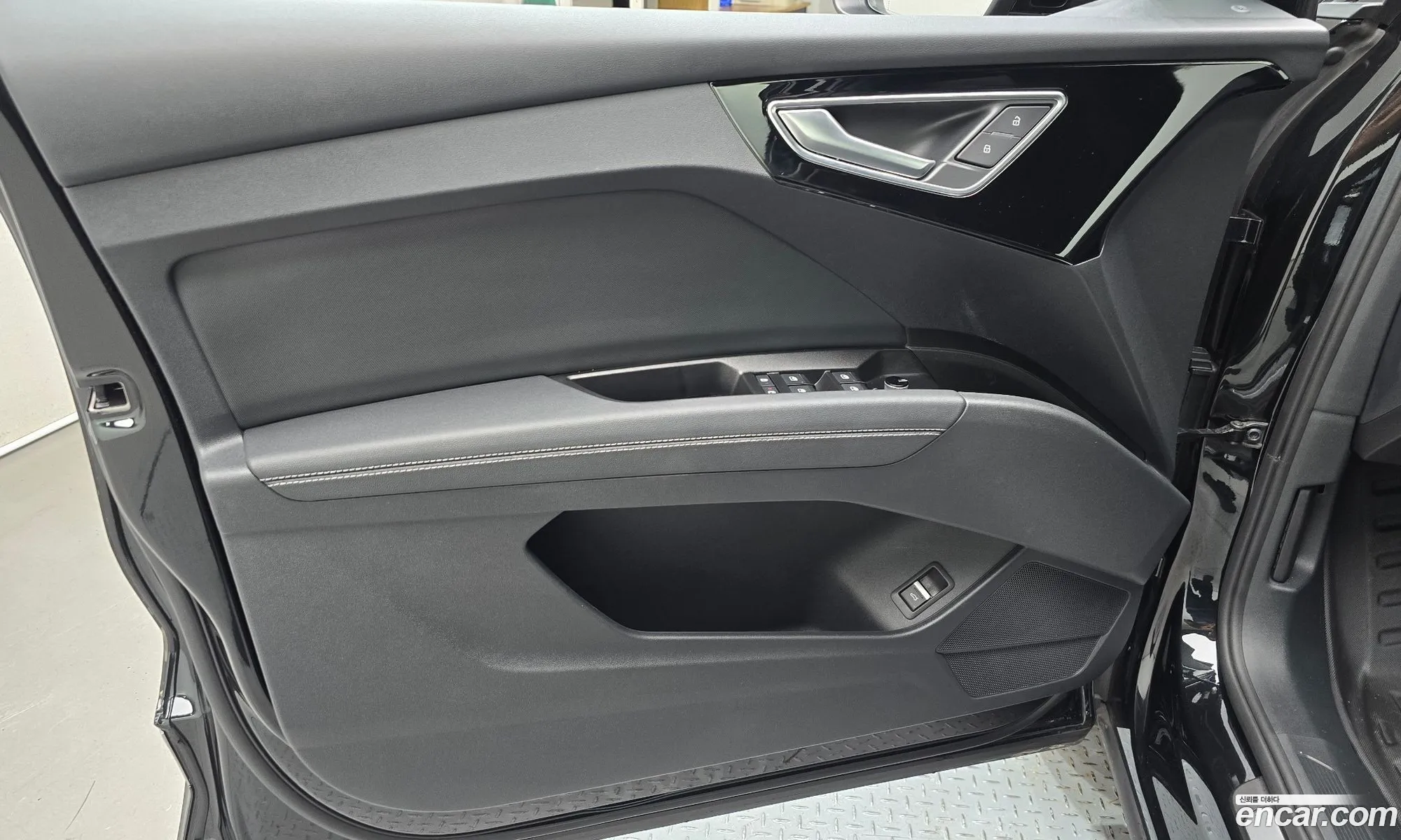 Audi Q4 e-tron 2023 WAUZZZFZ5PP056263 — 14