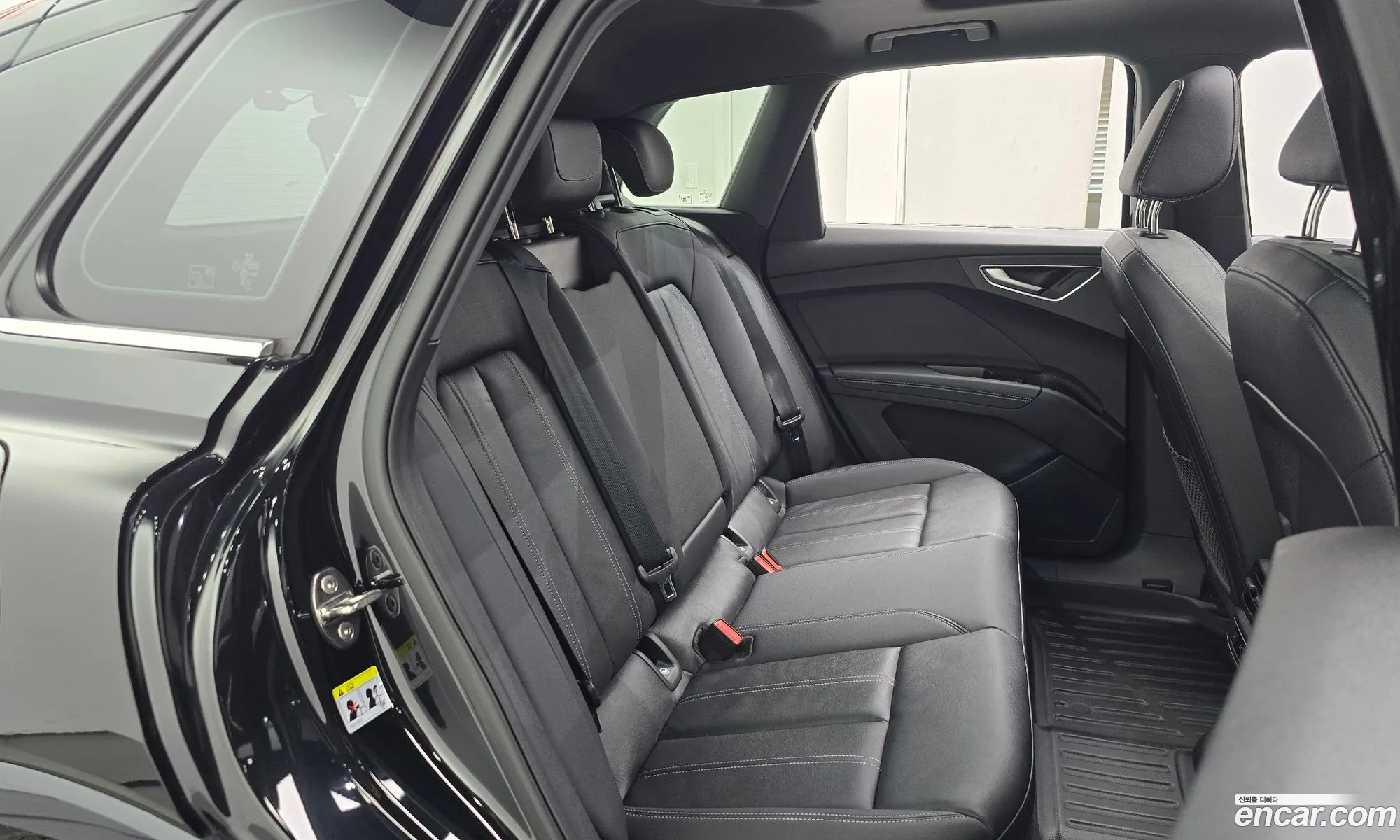 Audi Q4 e-tron 2023 WAUZZZFZ5PP056263 — 26