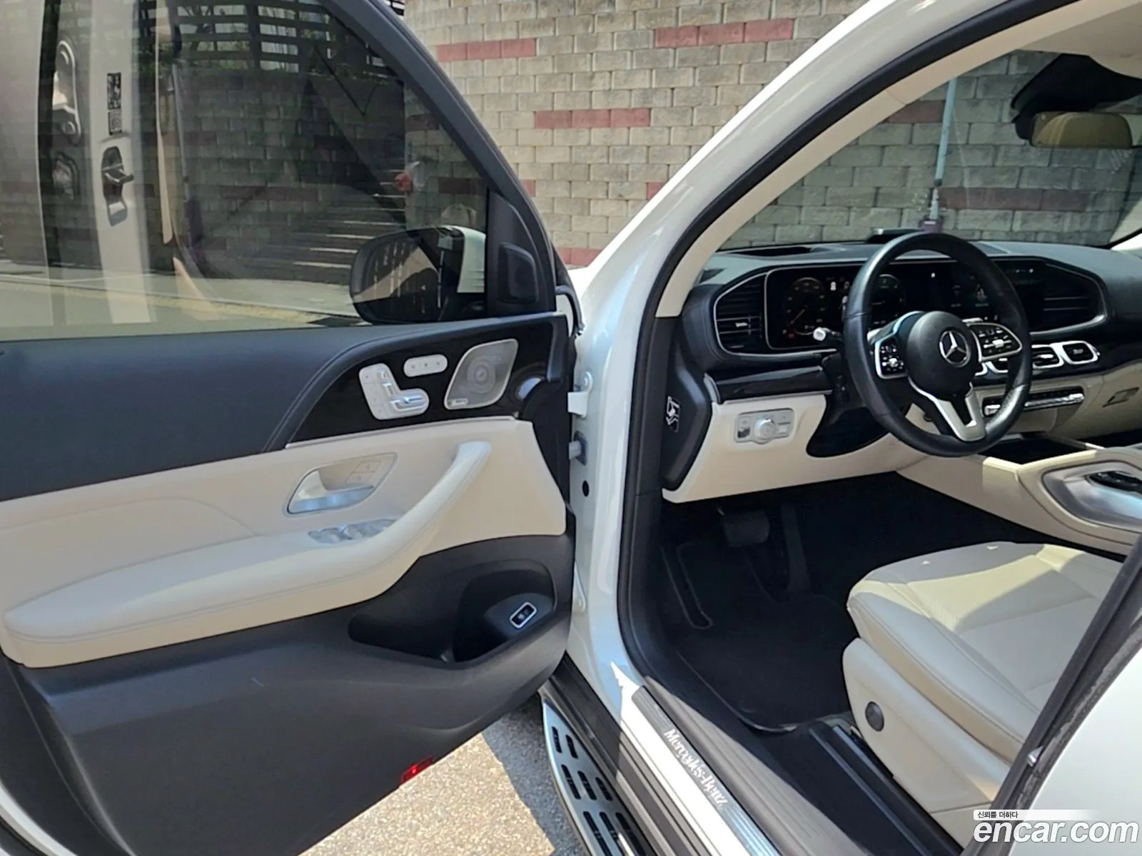 Mercedes-Benz GLE-Class W167 2023 — 13