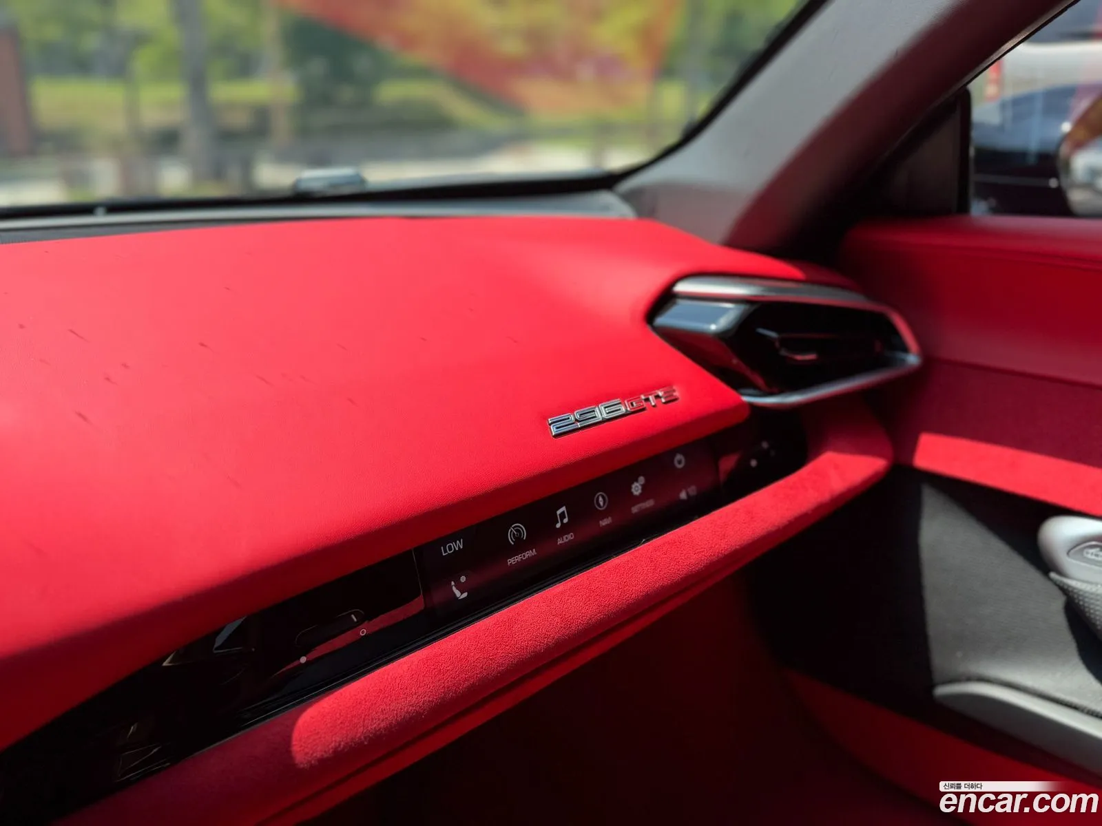 Ferrari 296 GTS 2024 — 12