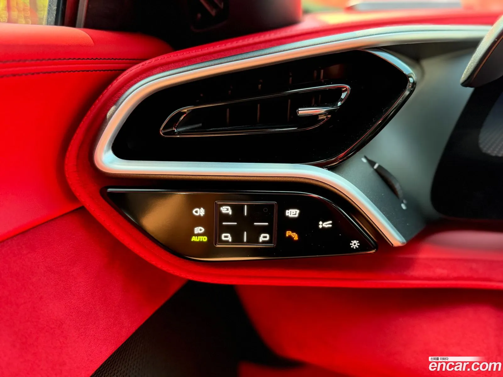 Ferrari 296 GTS 2024 — 2