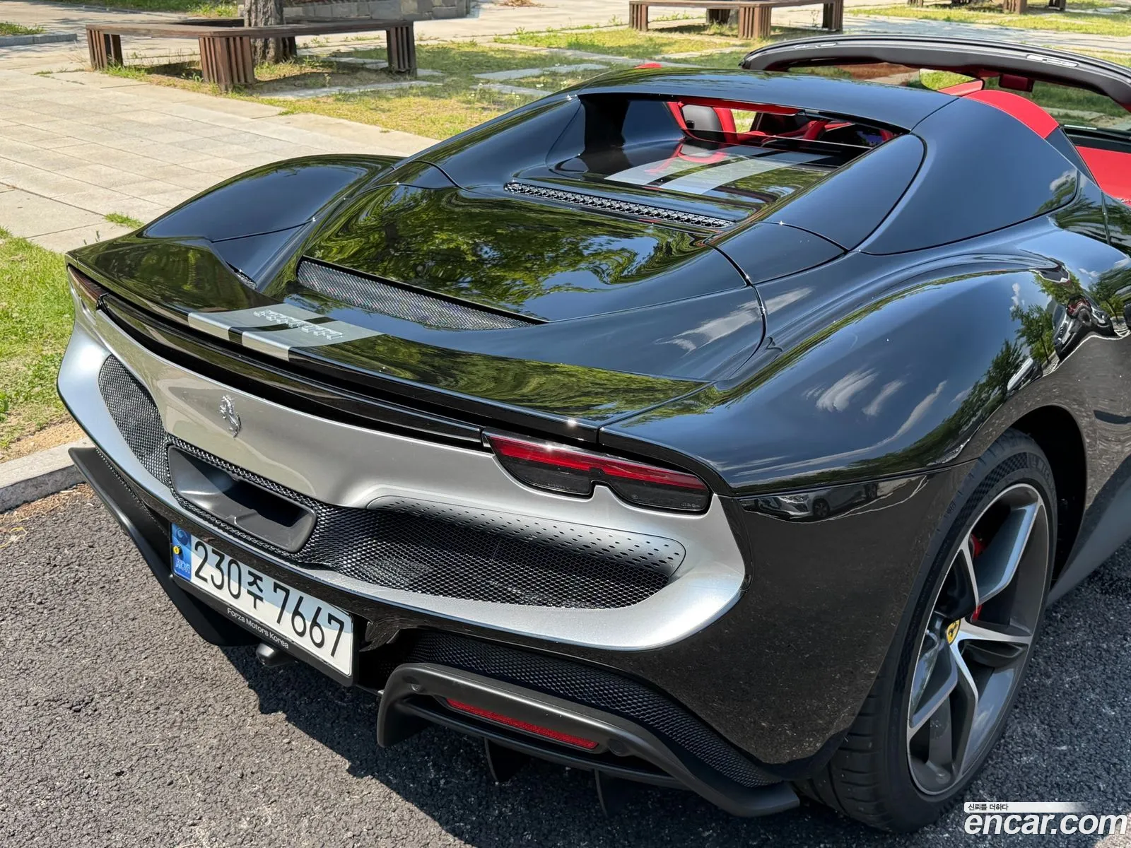 Ferrari 296 GTS 2024 — 11