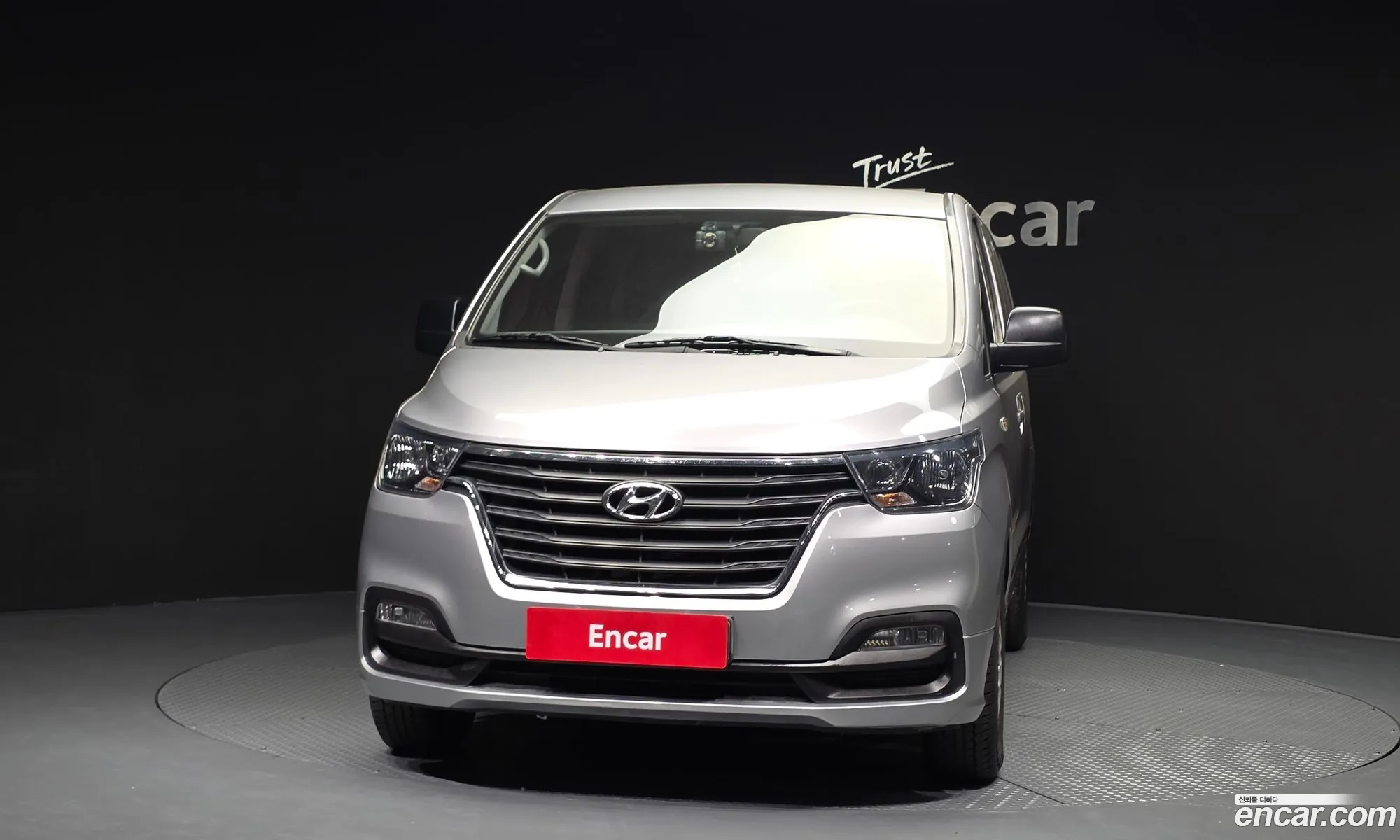 Hyundai Grand Starex 2018 — 2