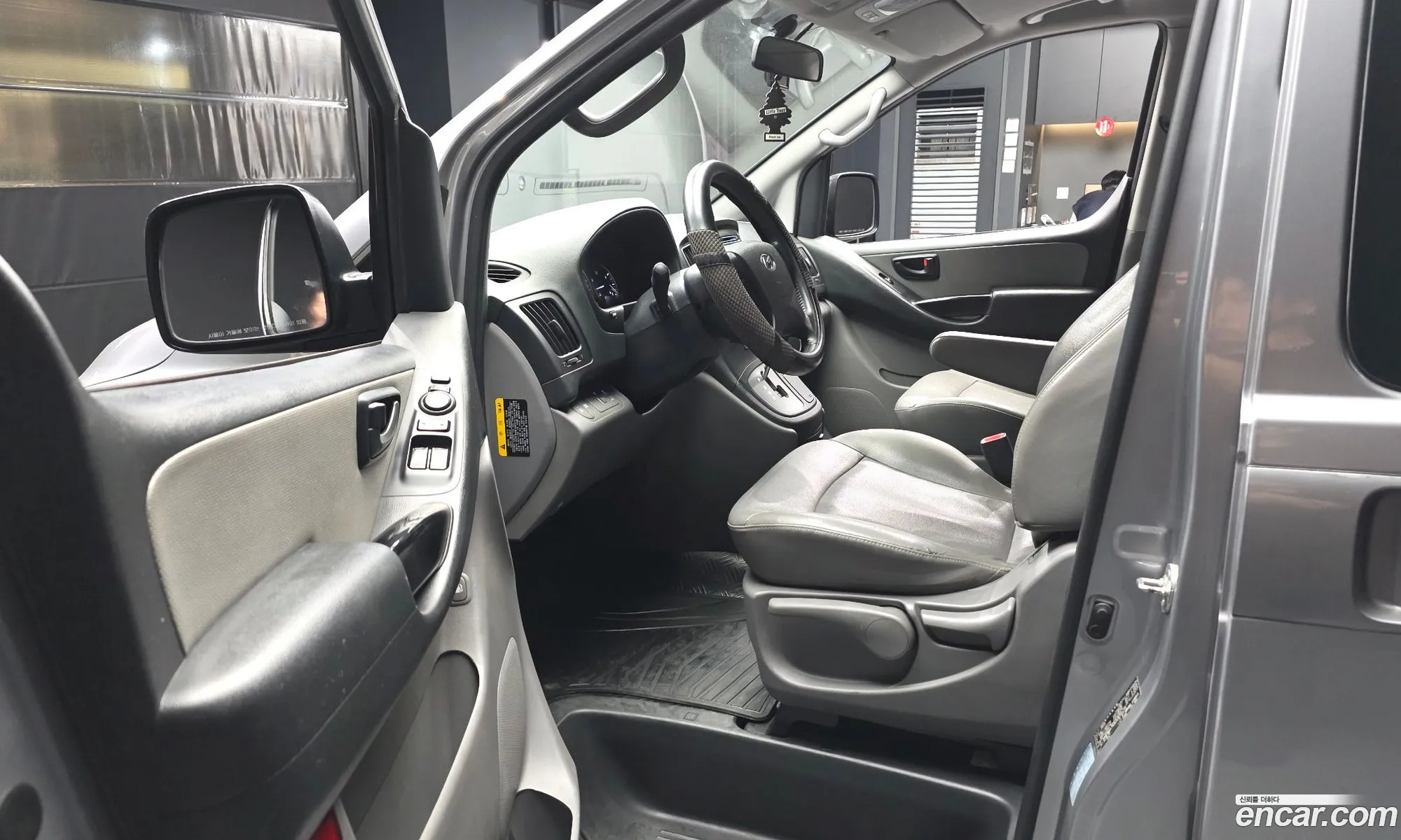 Hyundai Grand Starex 2018 — 12