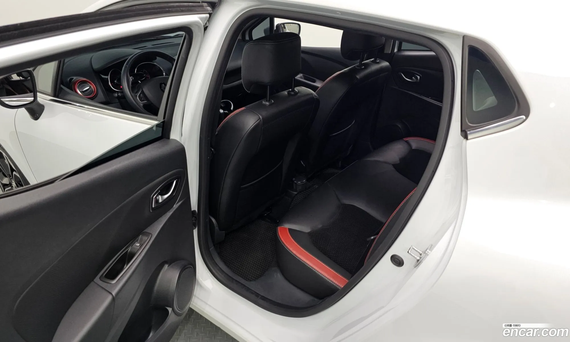 Renault Korea (Samsung) Clio 2018 — 3