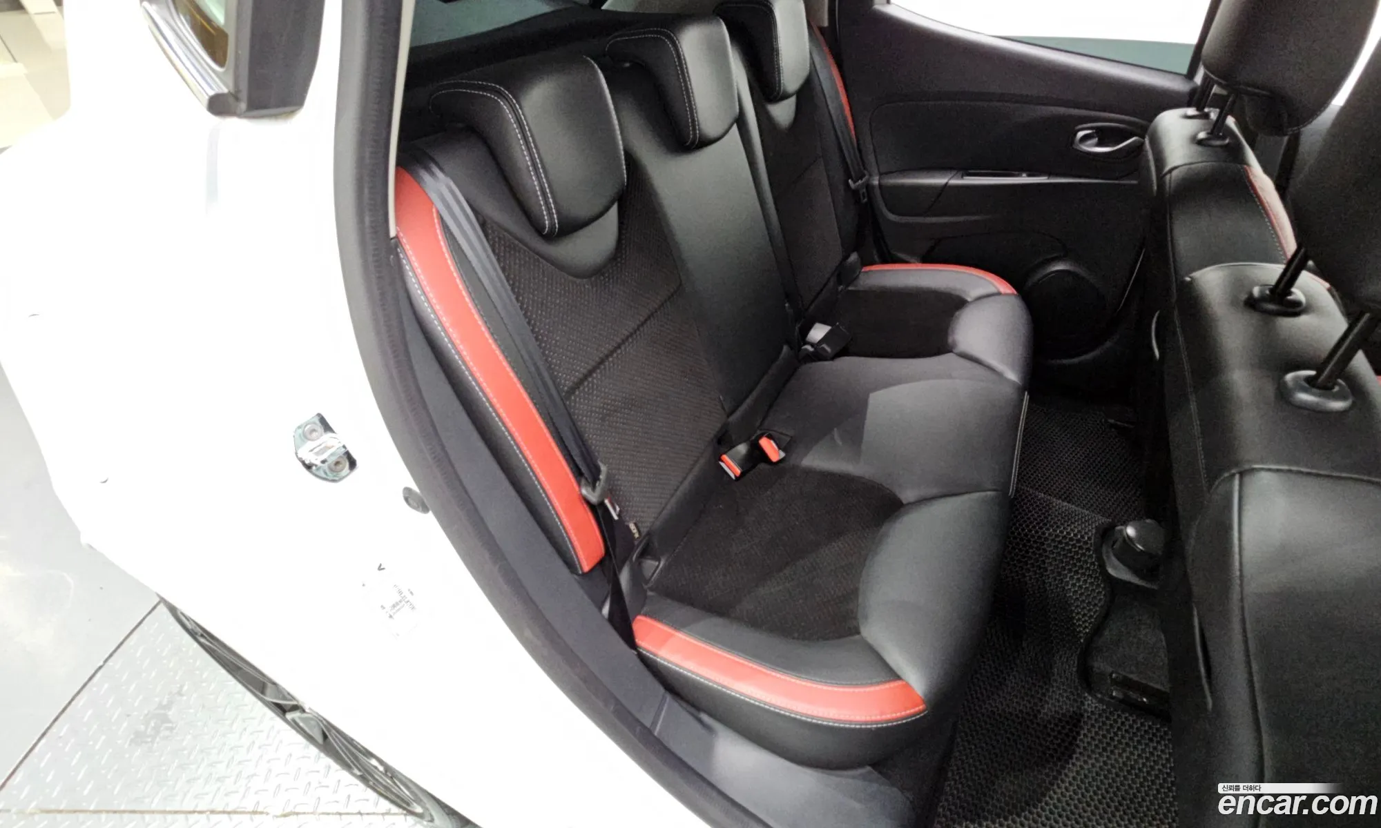 Renault Korea (Samsung) Clio 2018 — 15