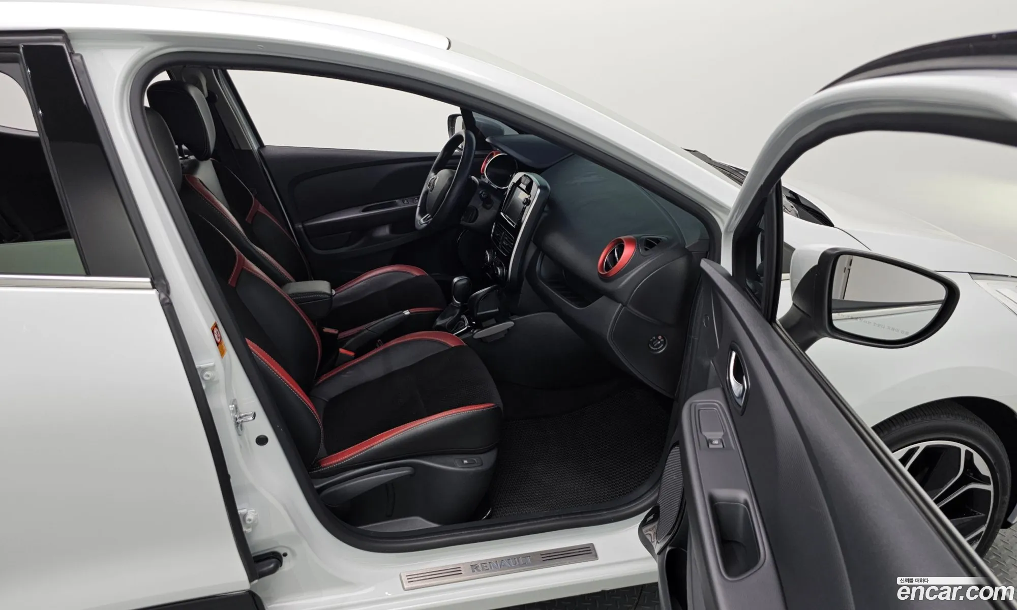 Renault Korea (Samsung) Clio 2018 — 25