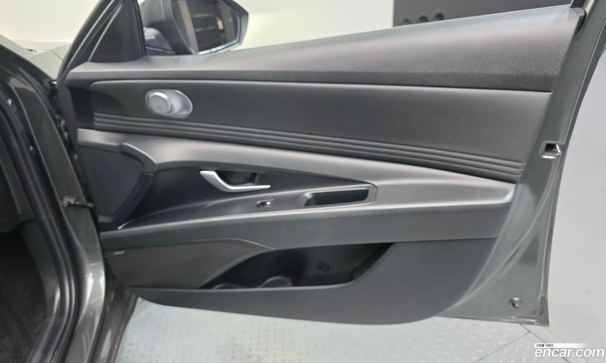 Hyundai Elantra 2021 — 30