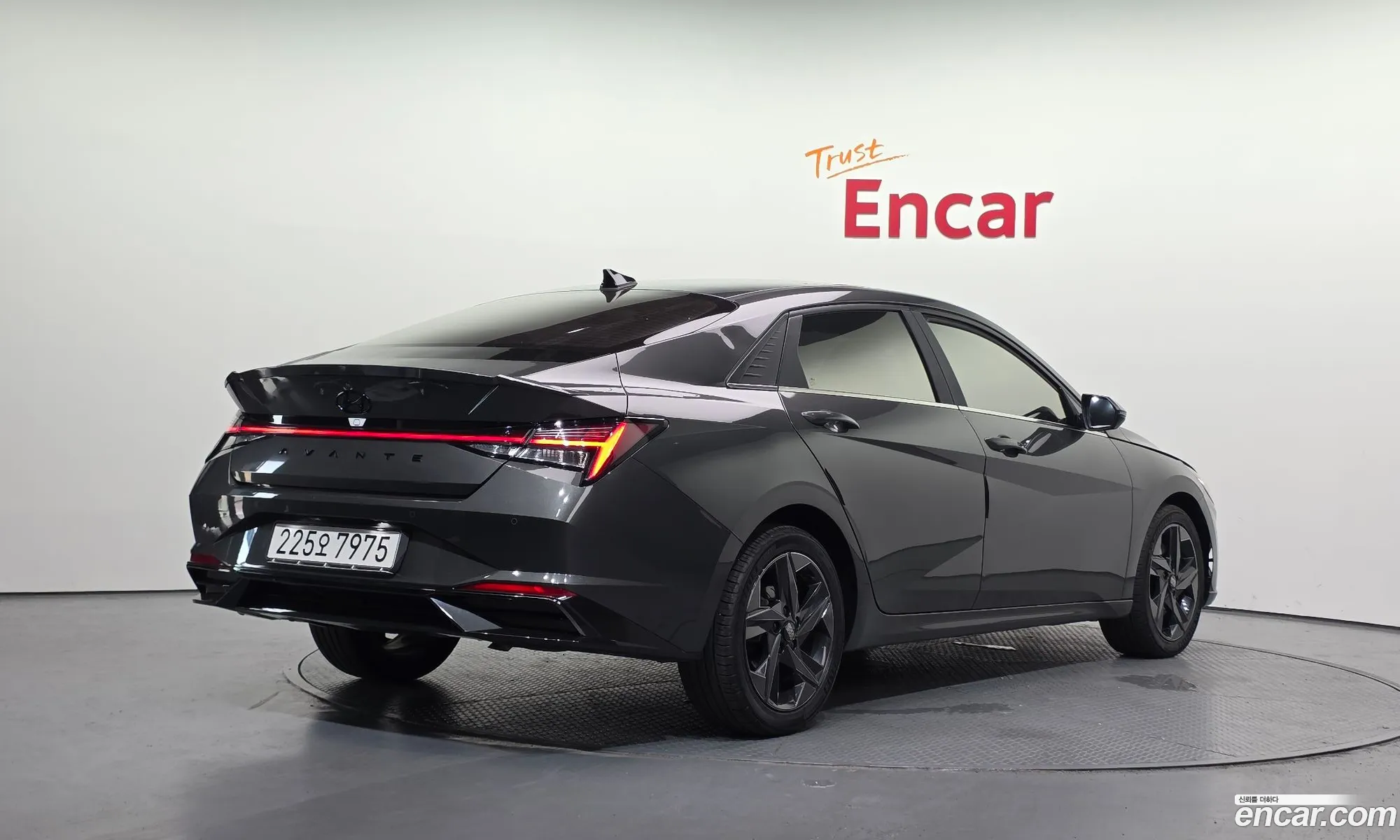 Hyundai Elantra 2021 — 28
