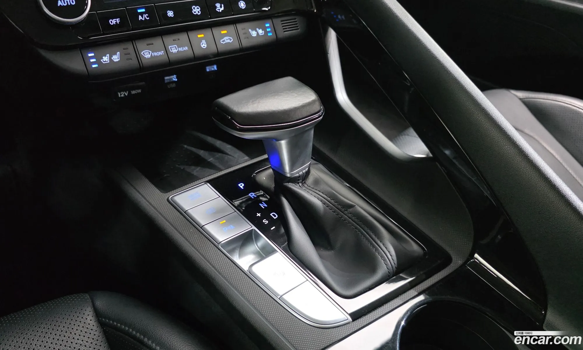 Hyundai Elantra 2021 — 18
