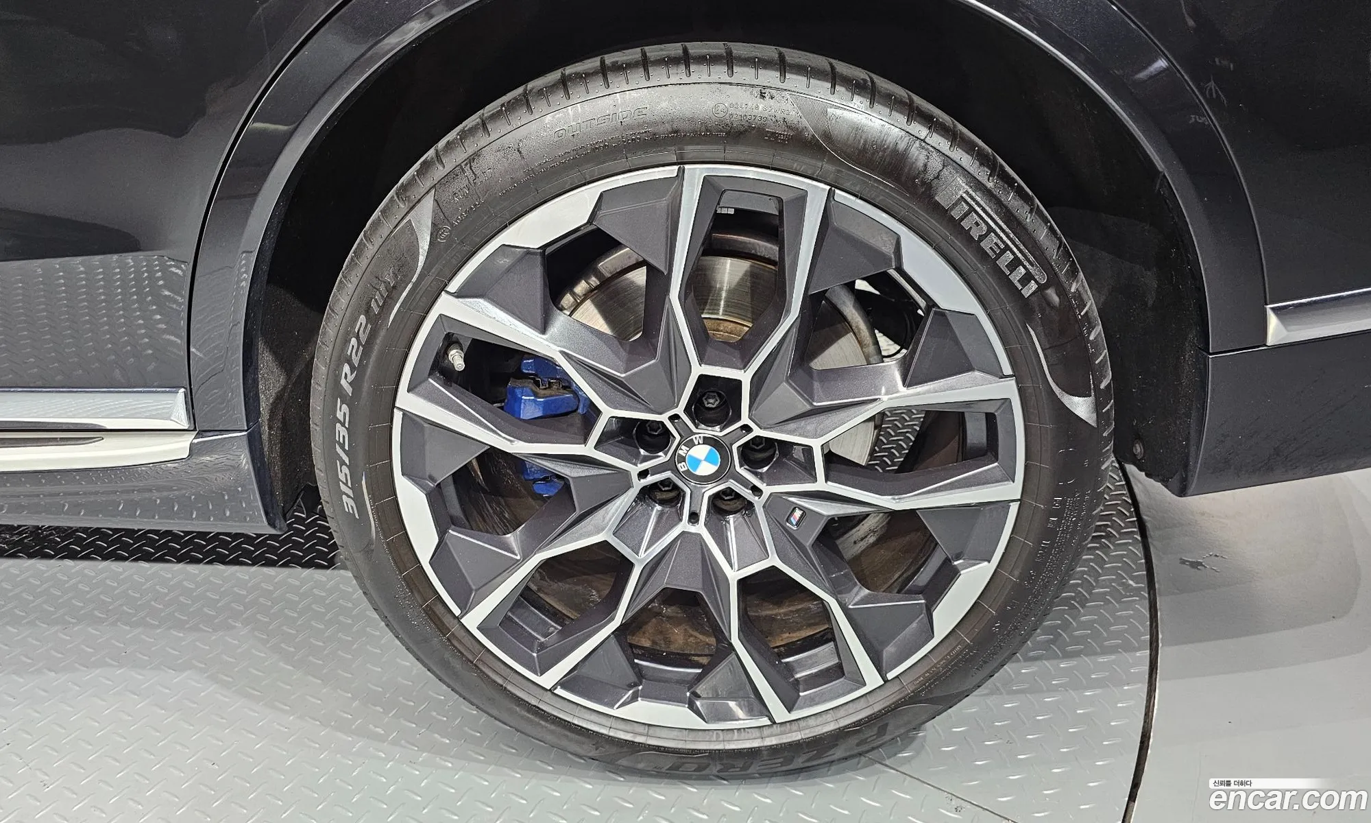 BMW X7 2024 — 23